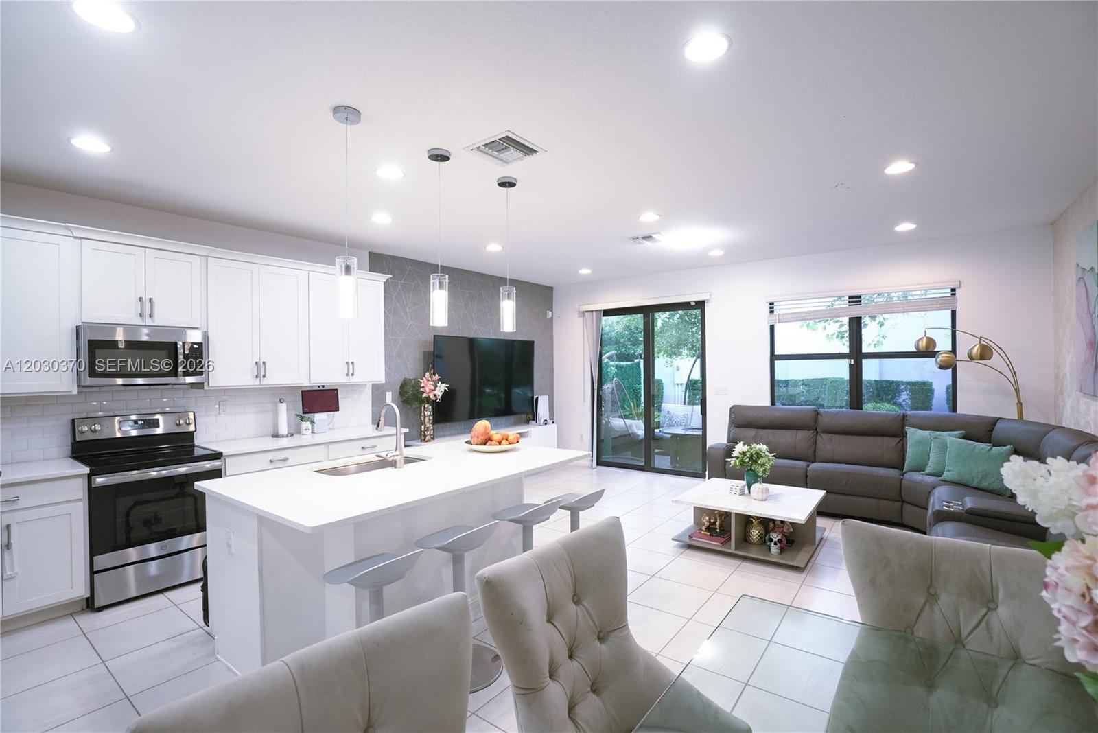 10111 Akenside Dr # 10111, Boca Raton FL 33428