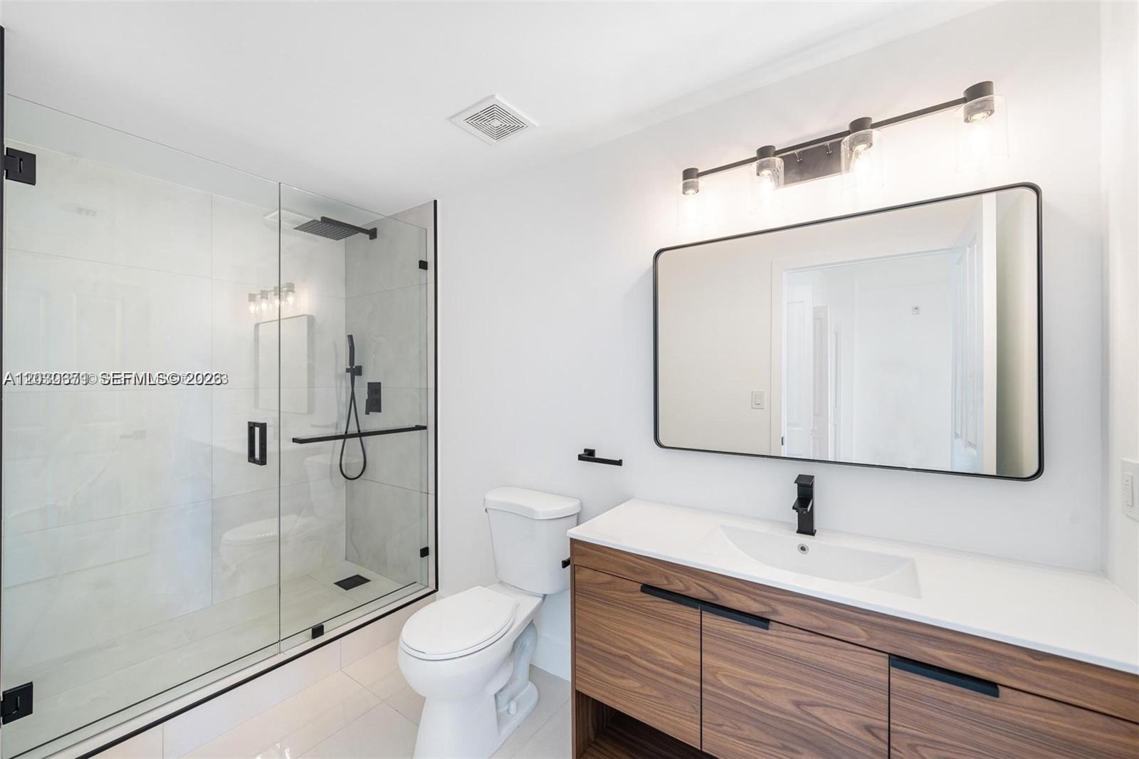 2280 SW 32nd Ave # 201, Miami FL 33145 photo 4
