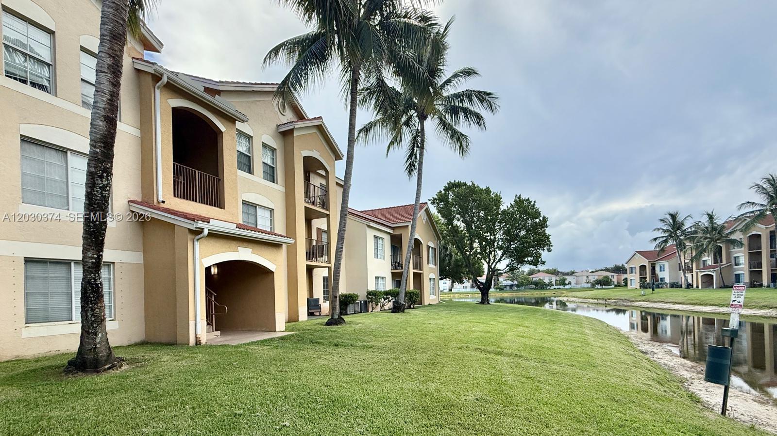 4220 San Marino Blvd # 303, West Palm Beach FL 33409 photo 2