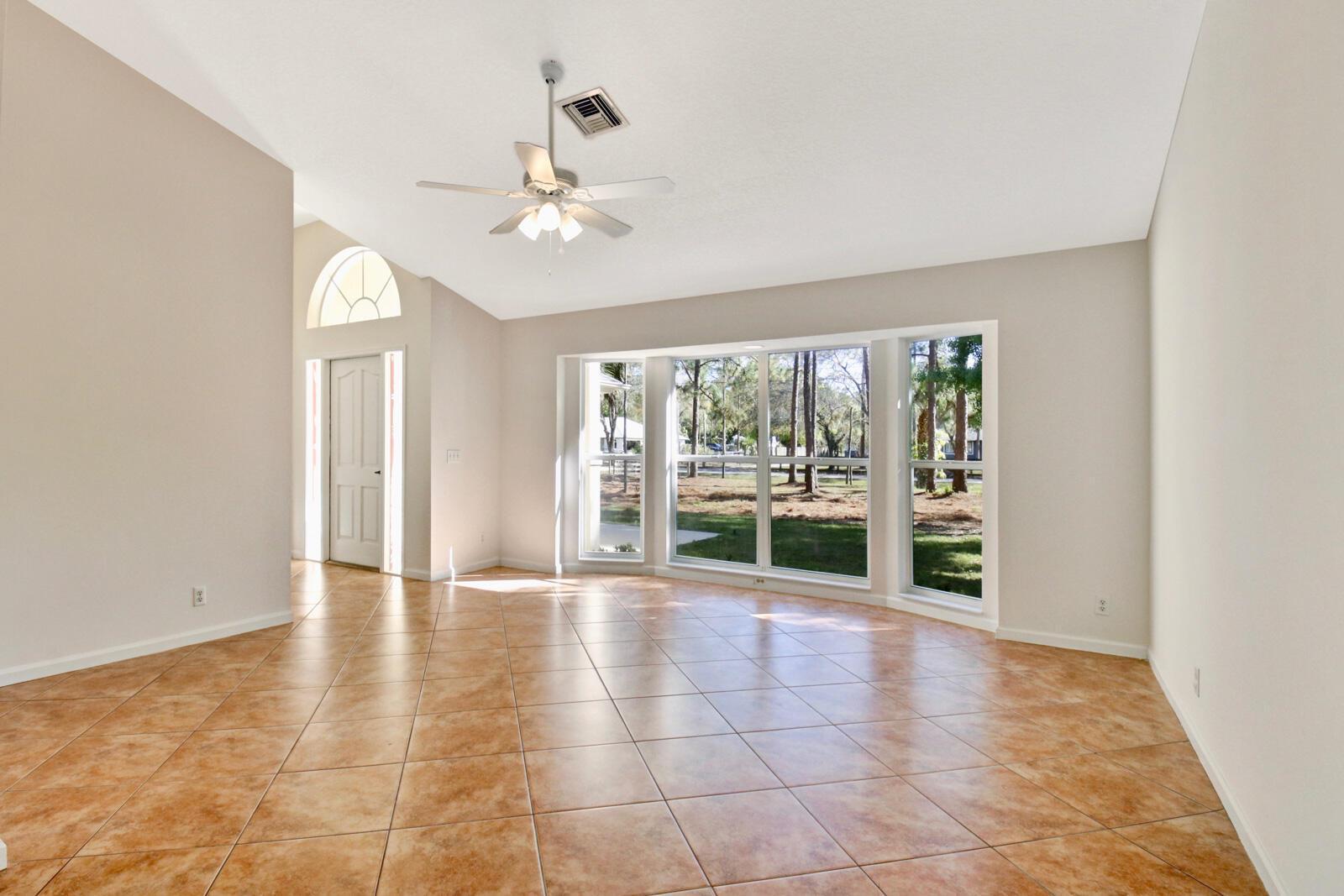 17707 127th Drive N, Jupiter FL 33478 photo 4