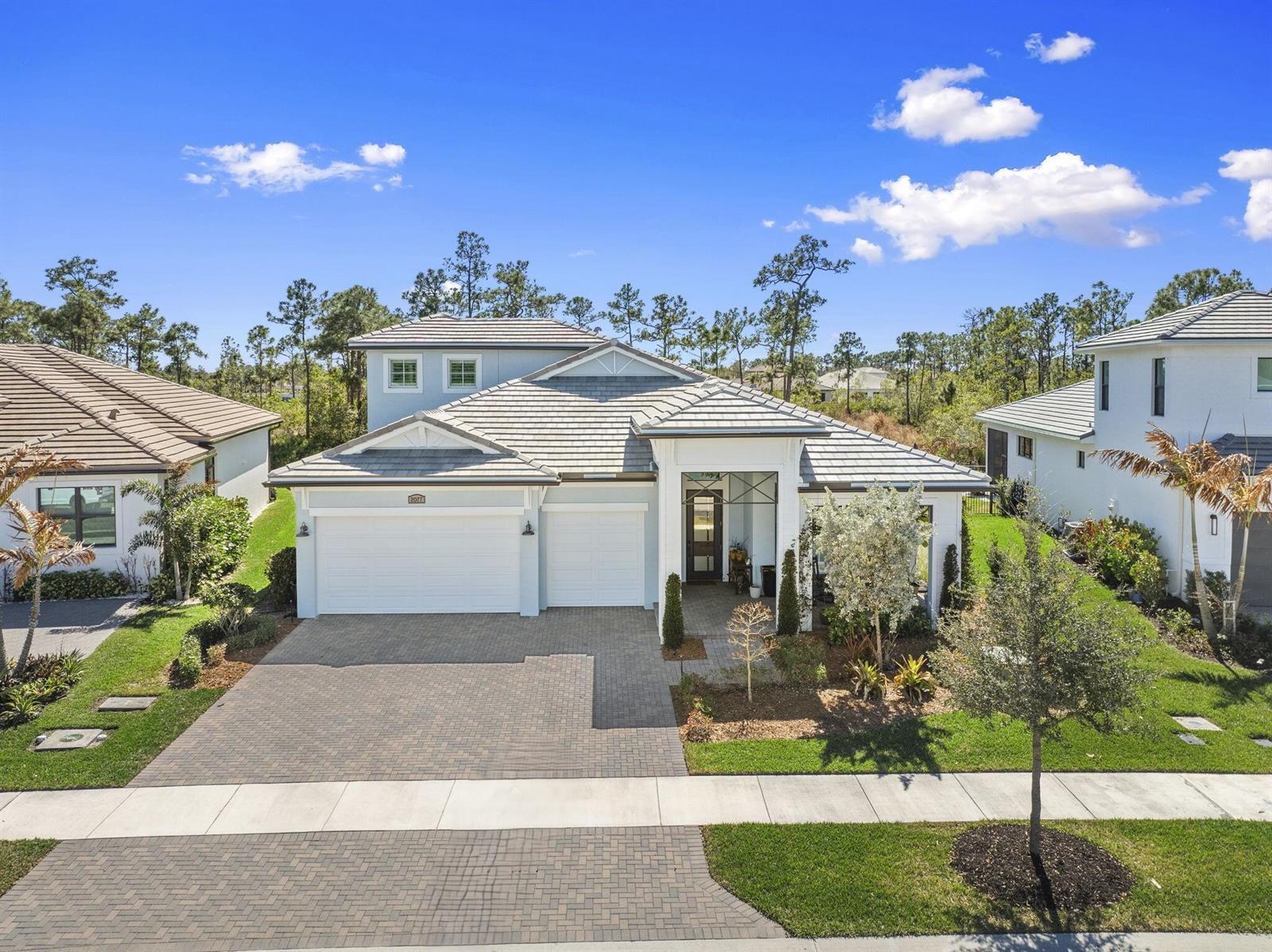 2077 SE Mosaic Boulevard, Port St. Lucie FL 34984