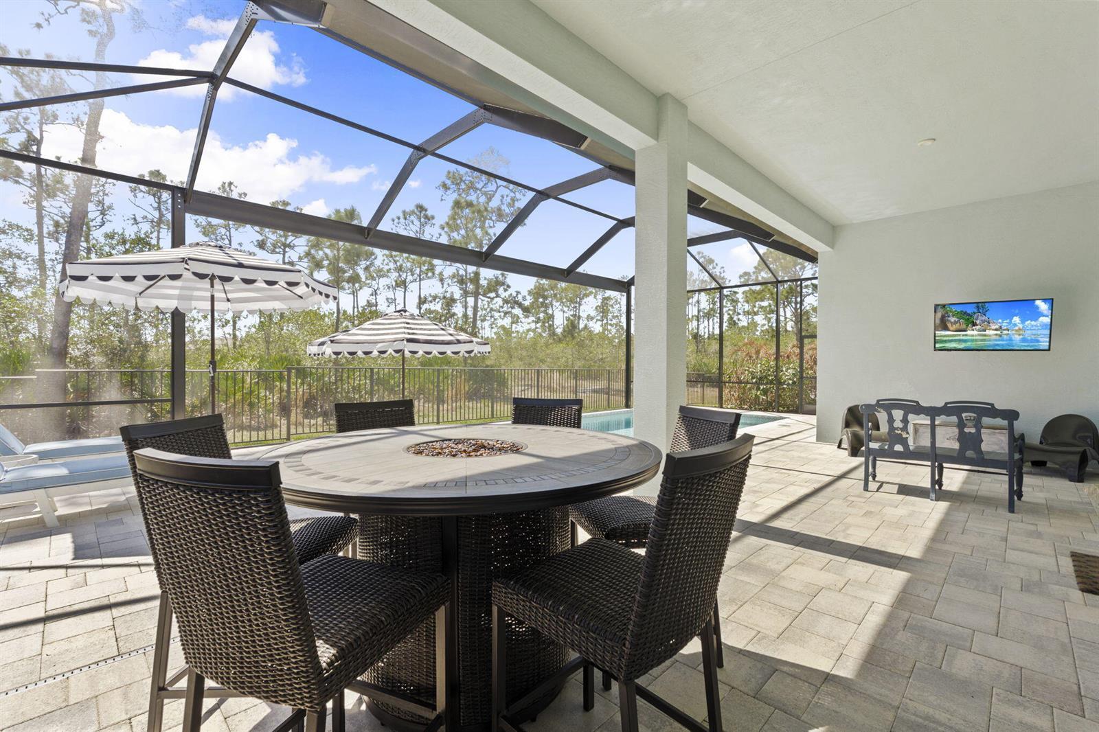 2077 SE Mosaic Boulevard, Port St. Lucie FL 34984 photo 4