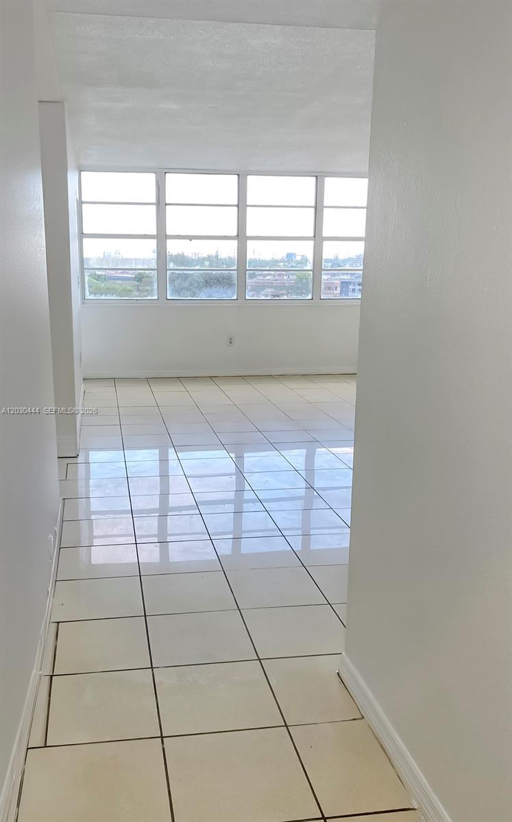 1301 NE Miami Gardens Dr # 702W, Miami FL 33179 photo 5