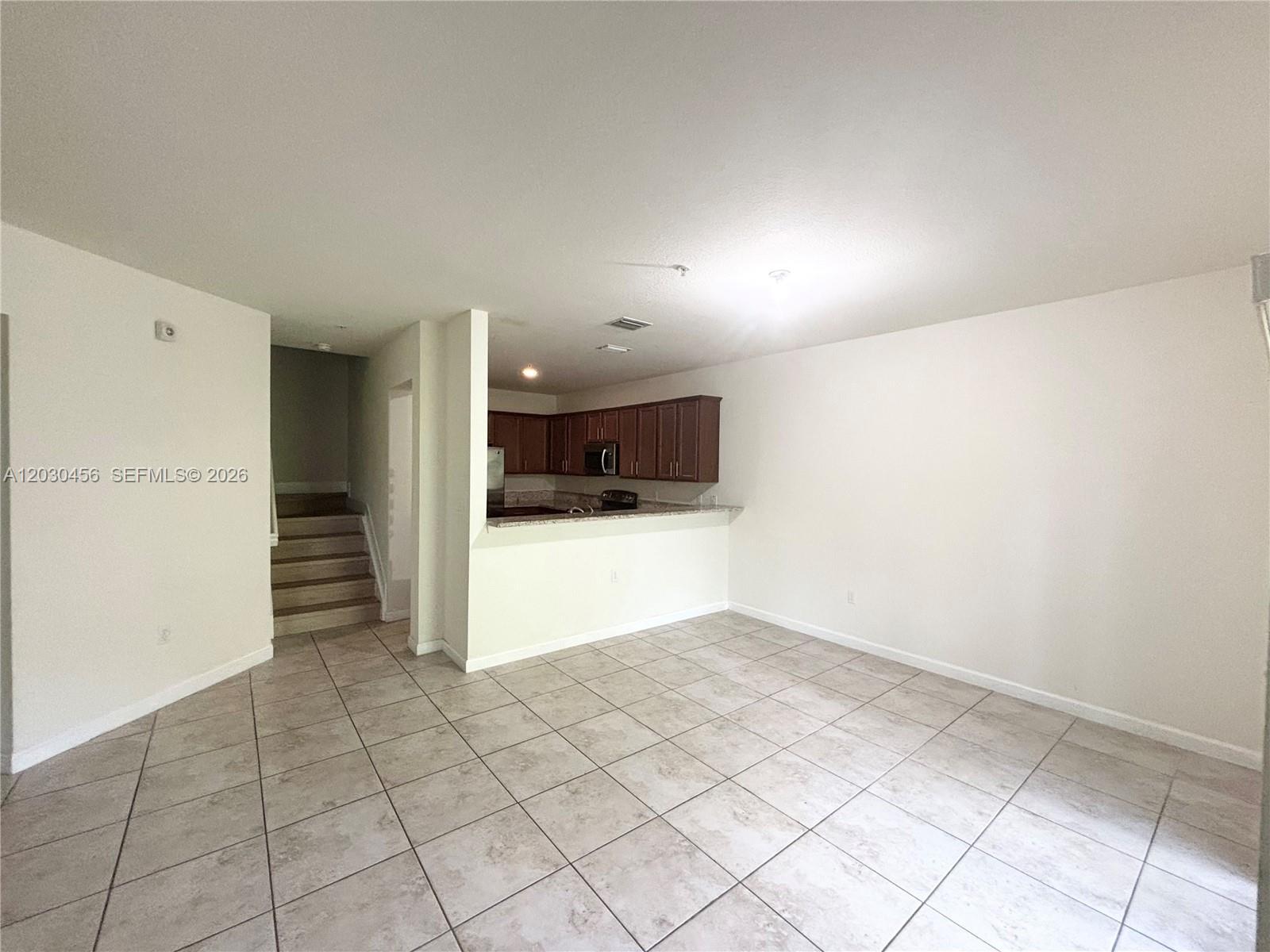 10620 NW 88 st # 216, Doral FL 33178 photo 3