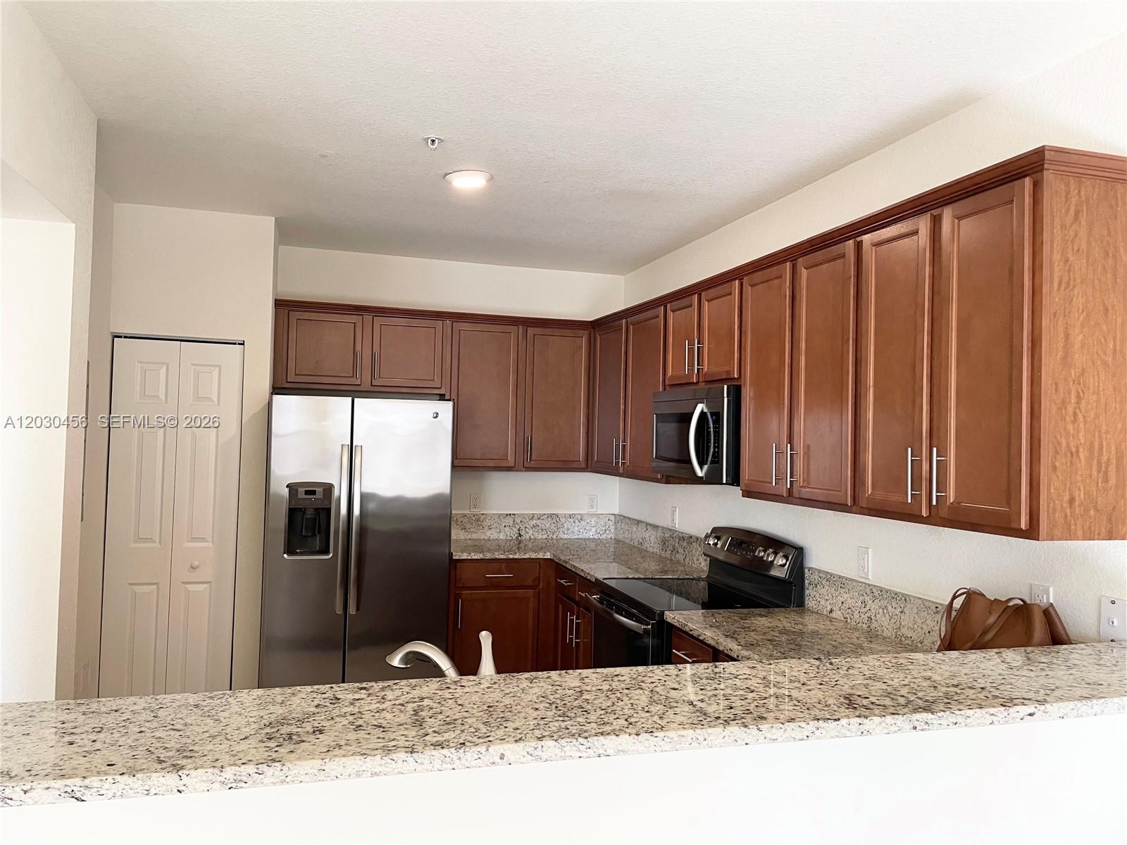 10620 NW 88 st # 216, Doral FL 33178 photo 5