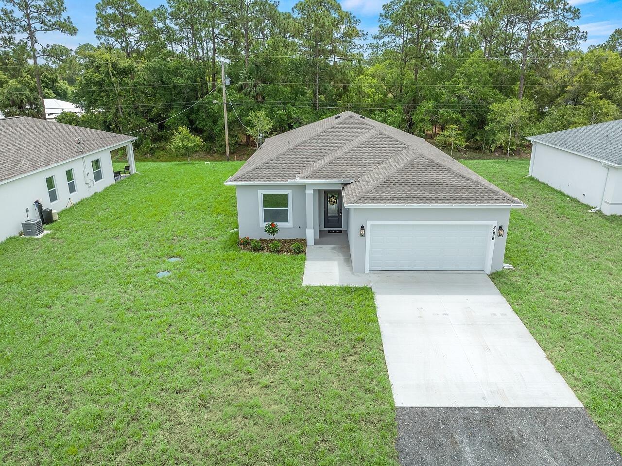 8226 104th Court, Vero Beach FL 32967 photo 3