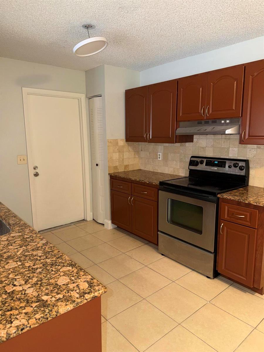 9392 Affirmed Lane, Boca Raton FL 33496