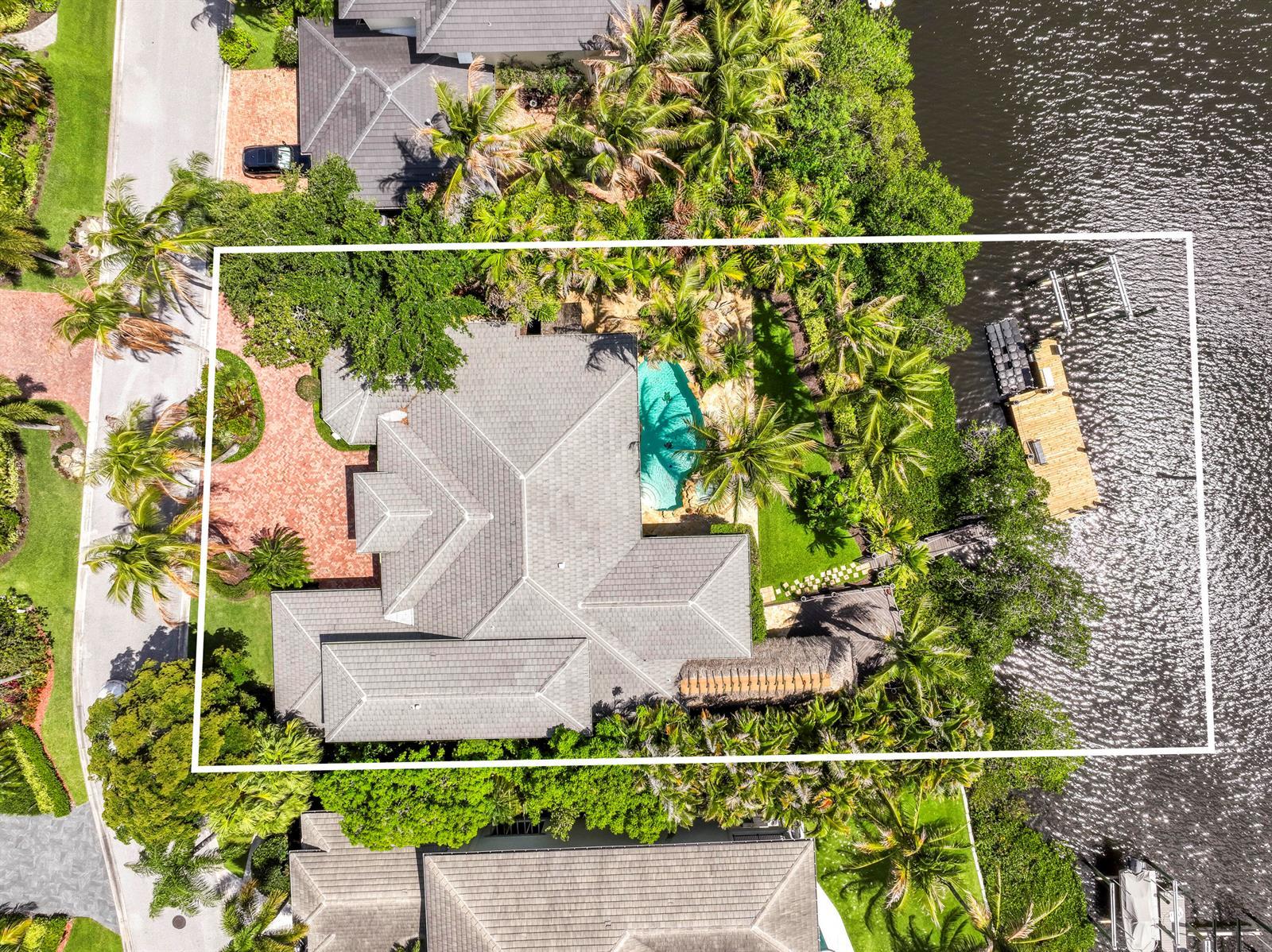 19028 SE Windward Island Lane, Jupiter FL 33458 photo 3