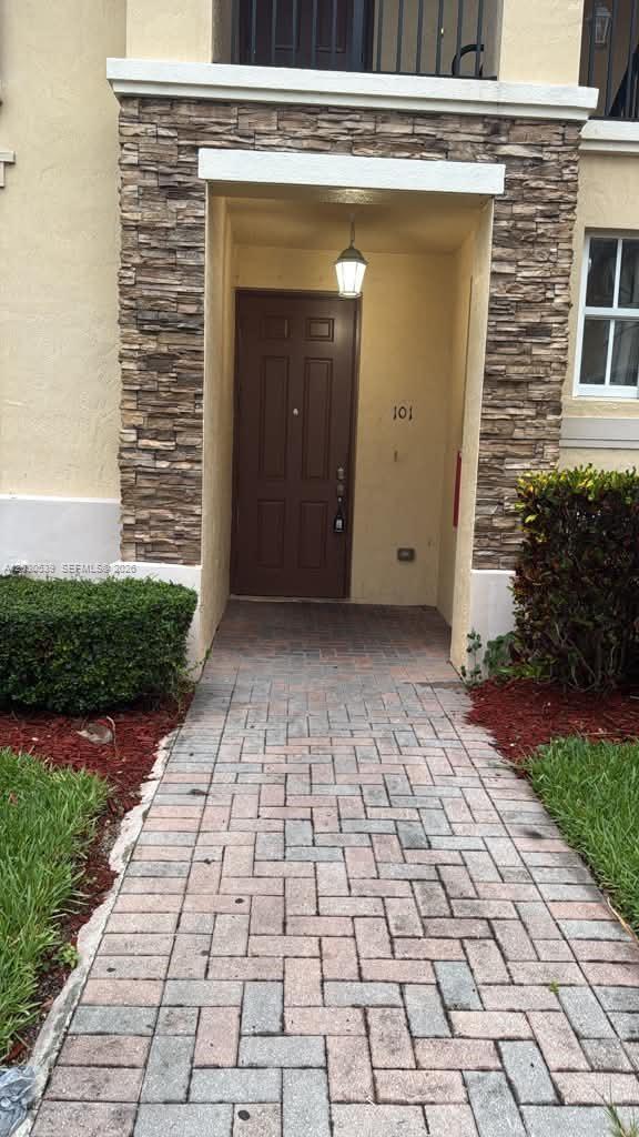 1398 NE 33rd Ave # 25, Homestead FL 33033 photo 2