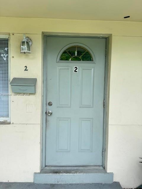 North Miami Beach, FL 33160 photo 2