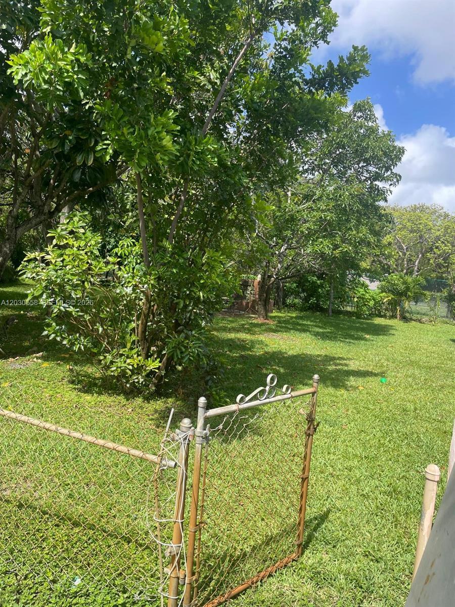 691 NW 20th Ct, Pompano Beach FL 33060 photo 5