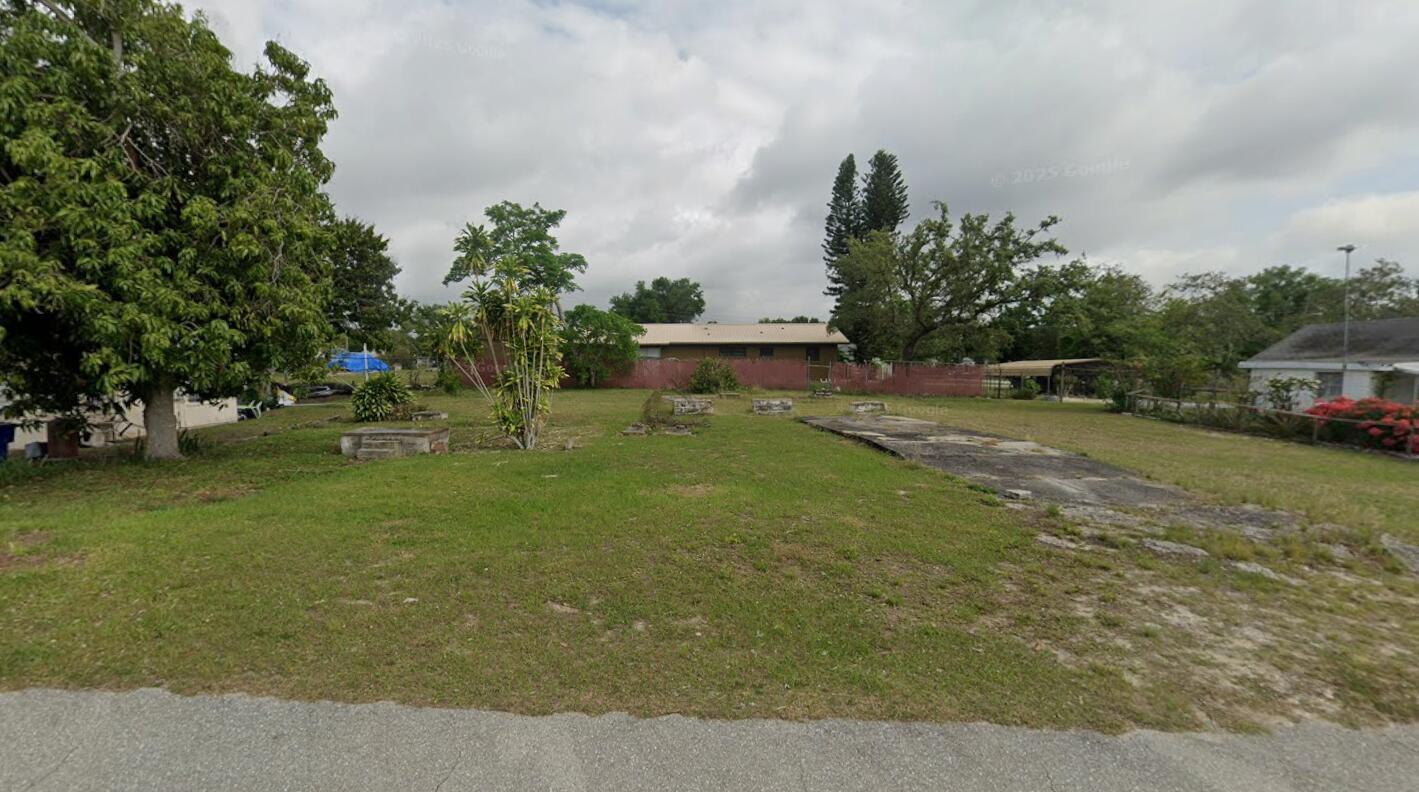 110 Bethune Street, Lake Placid FL 33852 photo 2