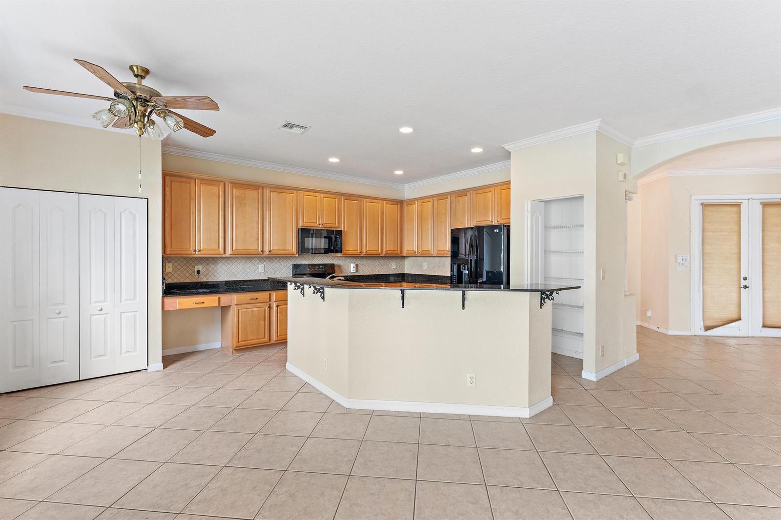 144 Berenger Walk, Royal Palm Beach FL 33414 photo 5