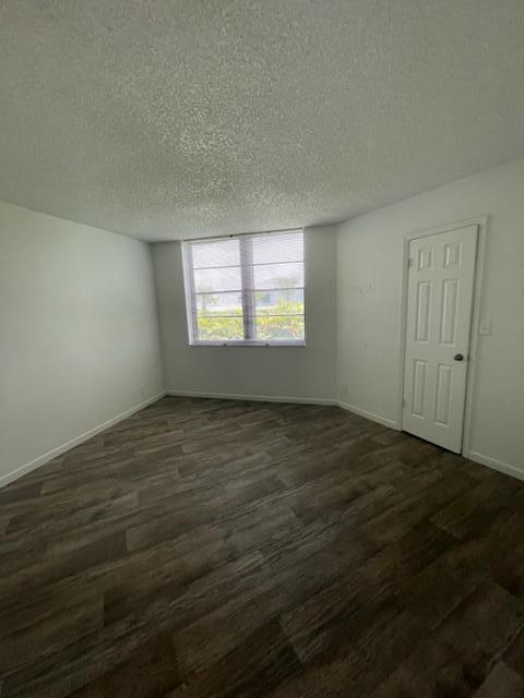 211 Lake Pointe Drive Unit 207, Oakland Park FL 33309 photo 3