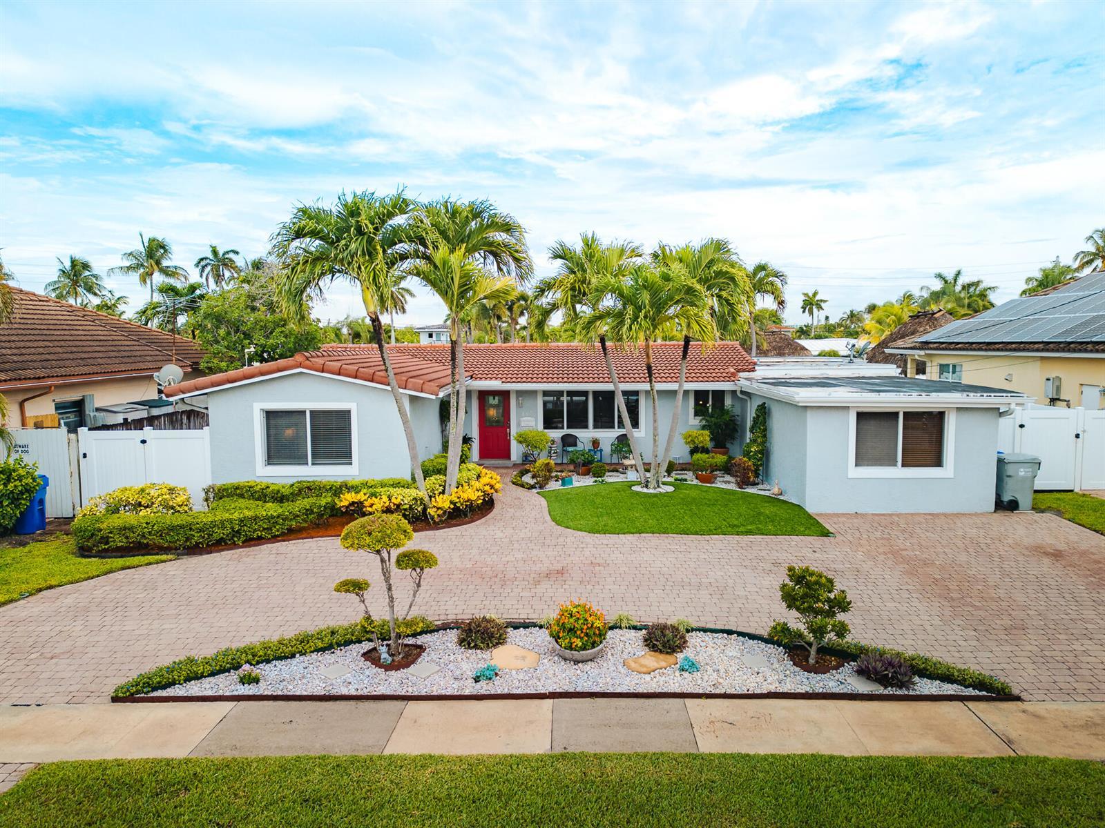 801 SE 5th Terrace, Pompano Beach FL 33060 photo 2