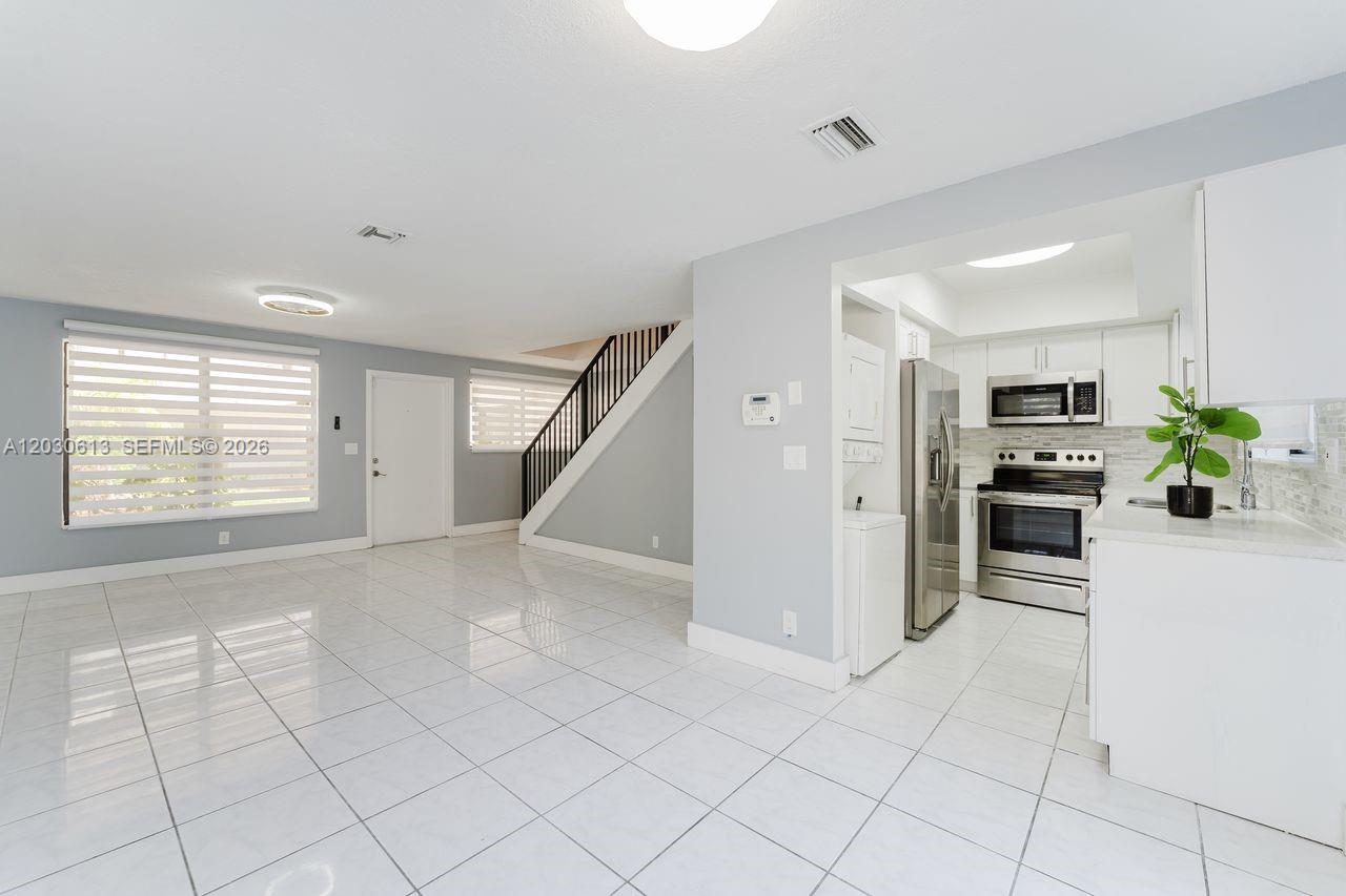 2570 Coral Springs Dr # 2570, Coral Springs FL 33065 photo 3