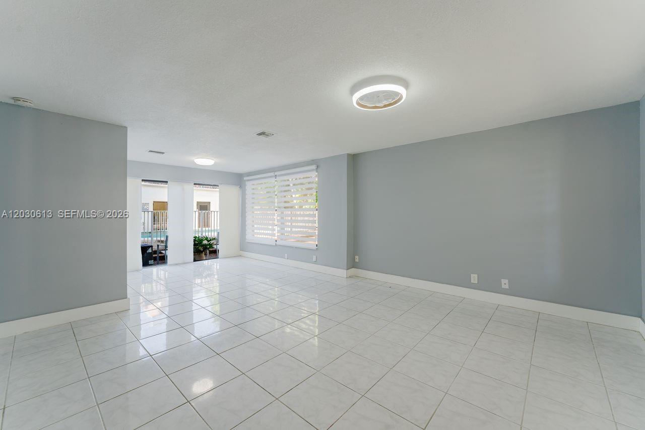 2570 Coral Springs Dr # 2570, Coral Springs FL 33065 photo 4