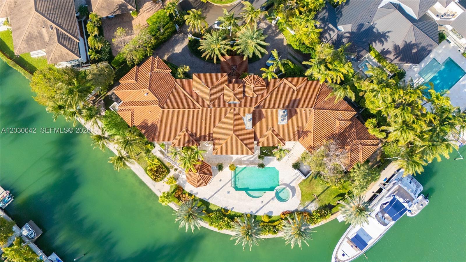 260 Cape Florida Dr, Key Biscayne FL 33149 photo 3