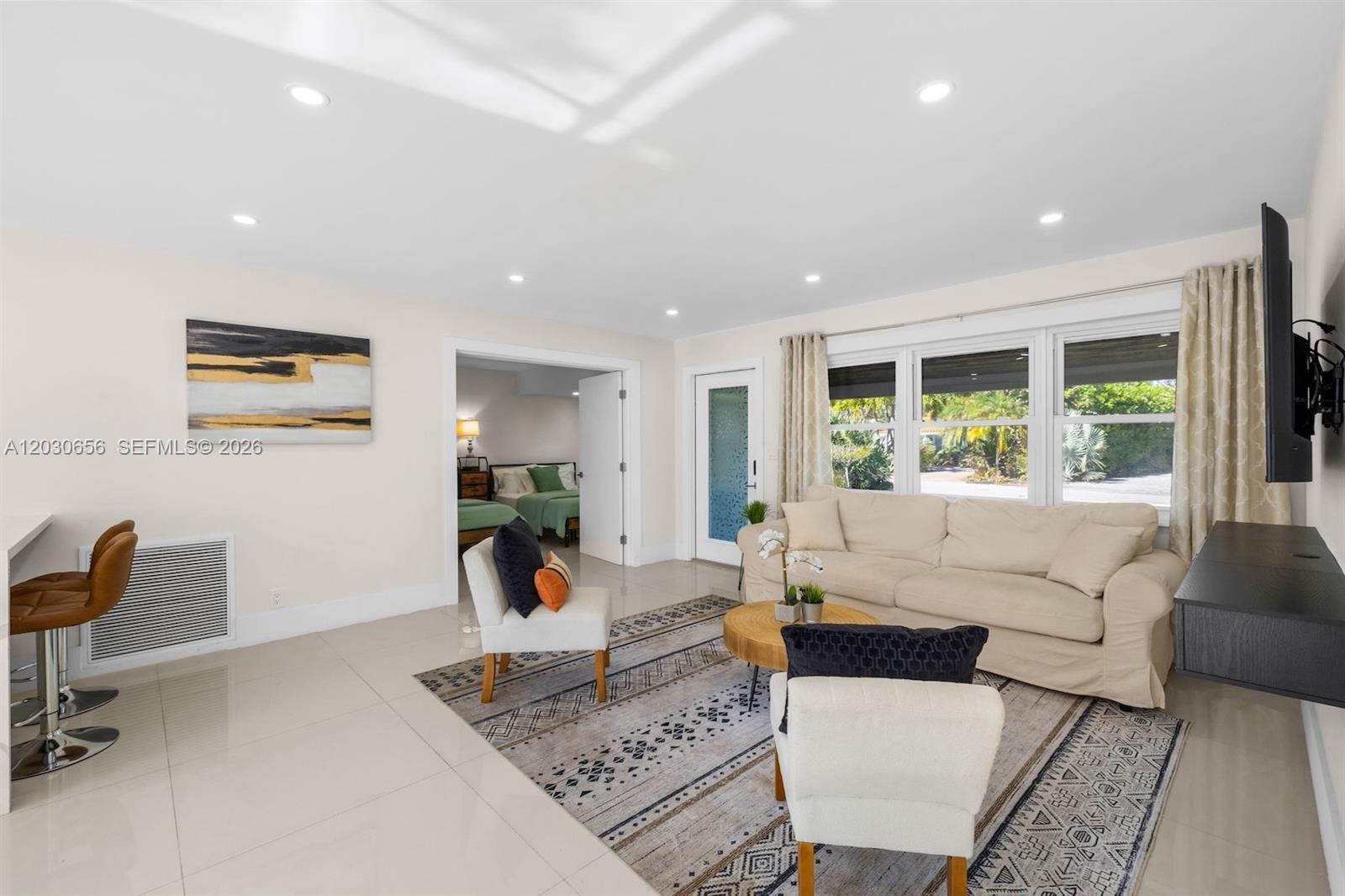 416 NE 29th St, Wilton Manors FL 33334 photo 4