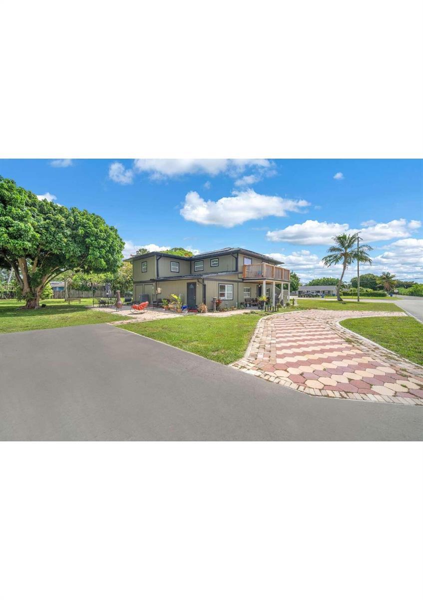 5023 Club Road, Haverhill FL 33415