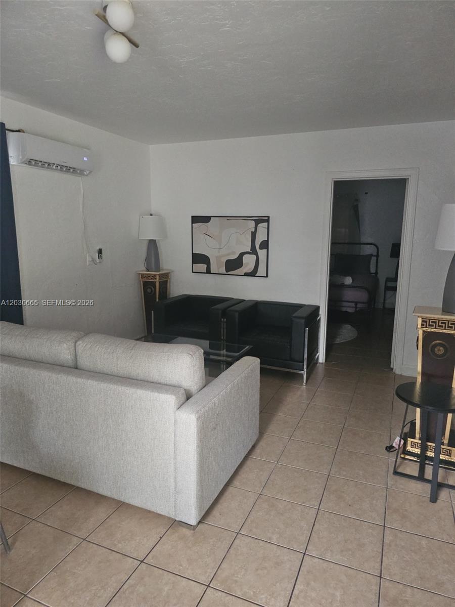 615 NE 4th St # 3, Hallandale Beach FL 33009 photo 2