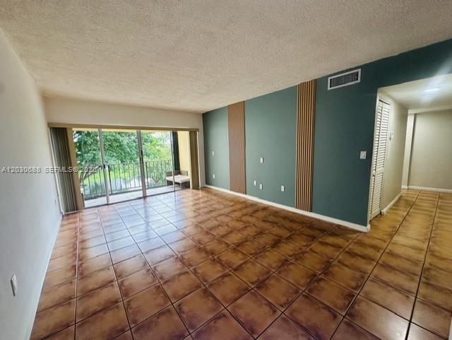 8775 Park Blvd # 309, Miami FL 33172 photo 2