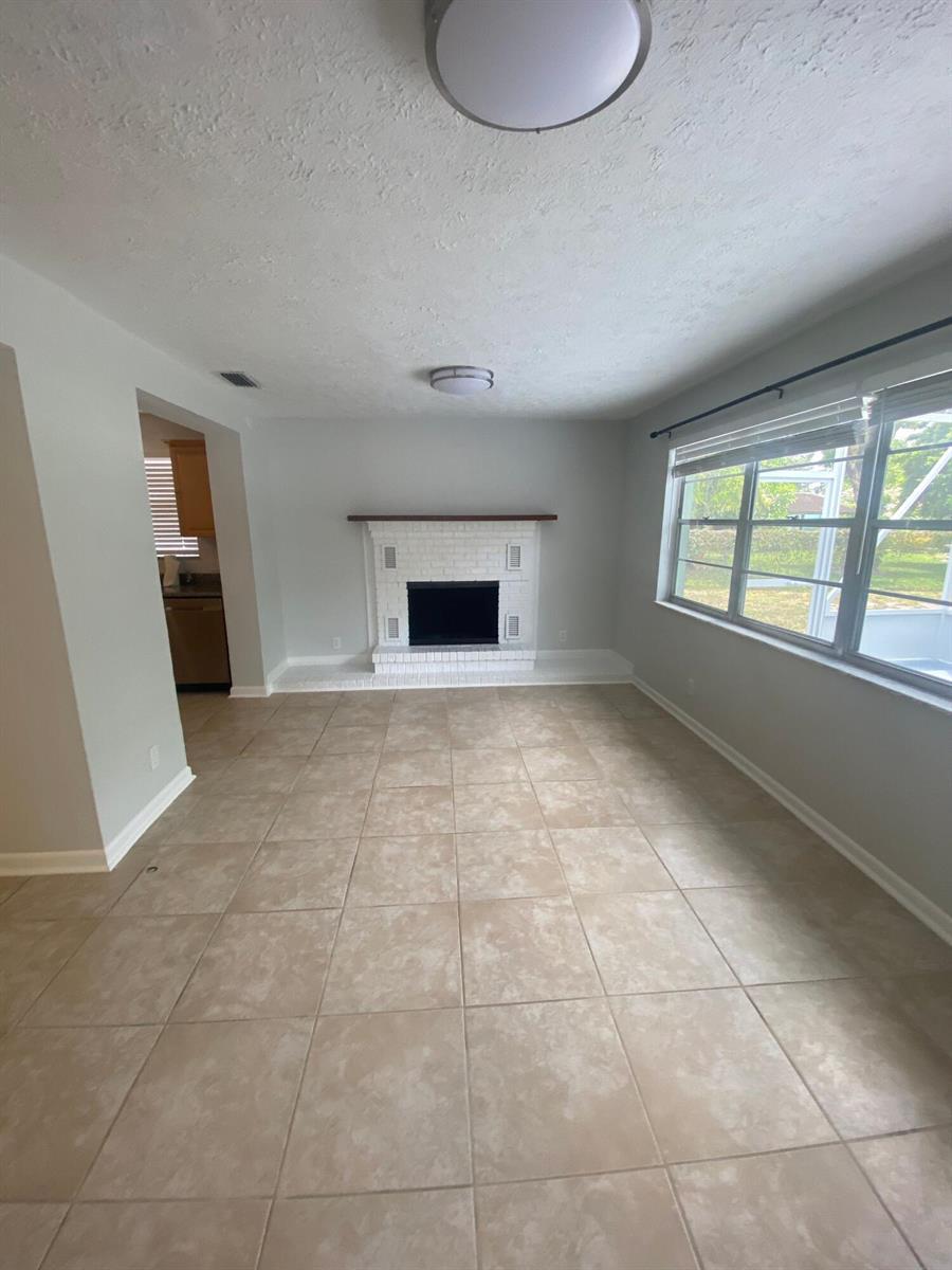 1317 Willow Road, West Palm Beach FL 33406 photo 3