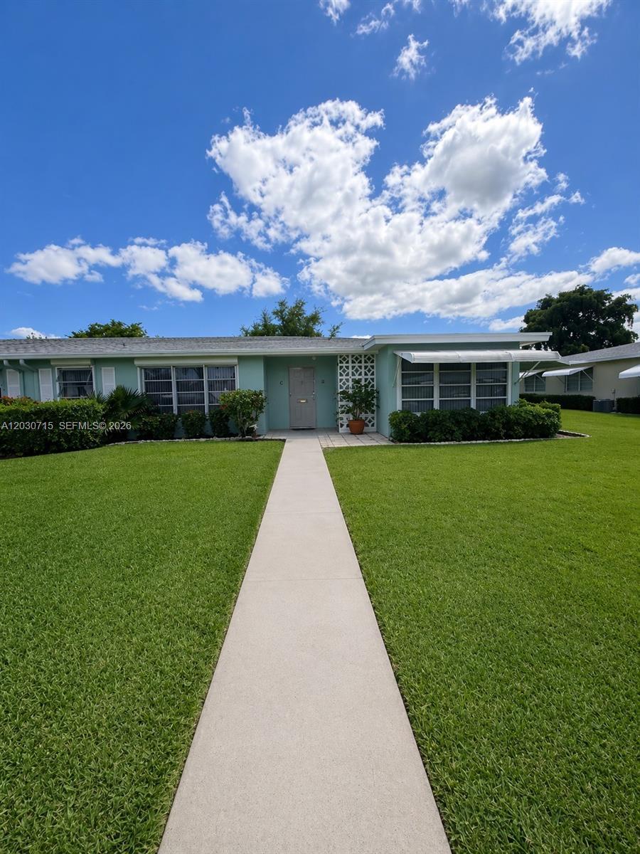 200 E High Point Ct E # D, Delray Beach FL 33445