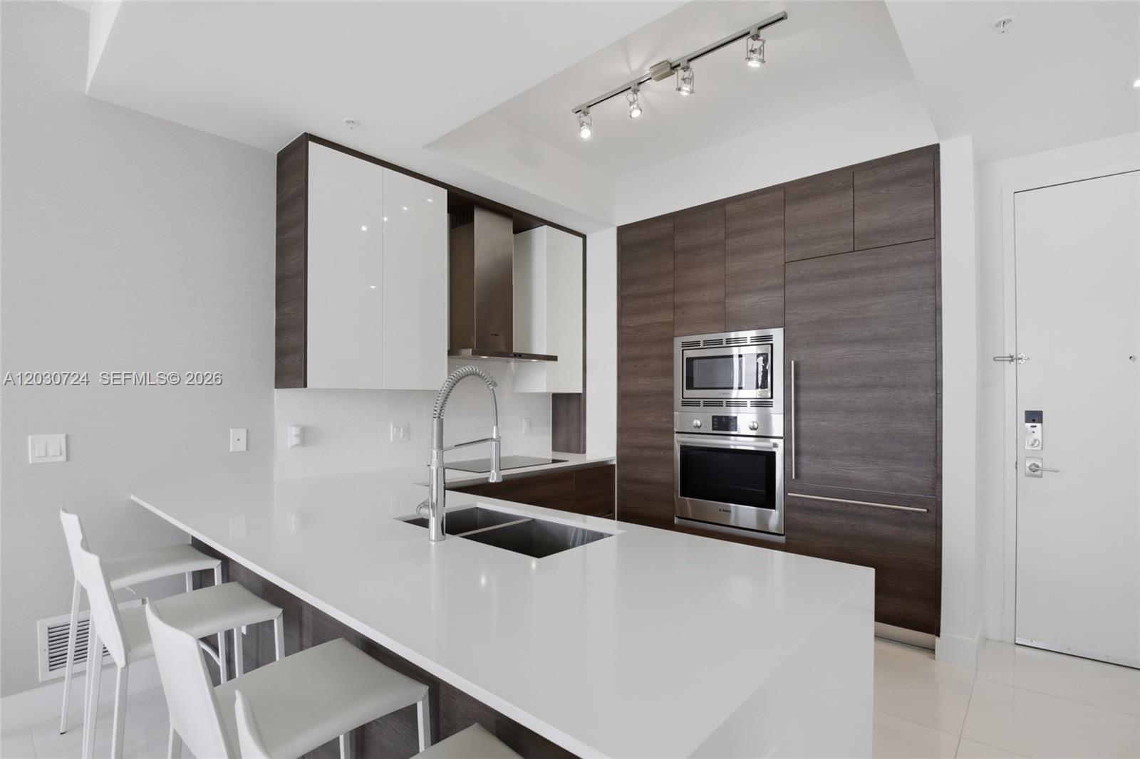 301 Altara Ave, Coral Gables FL 33146 photo 2