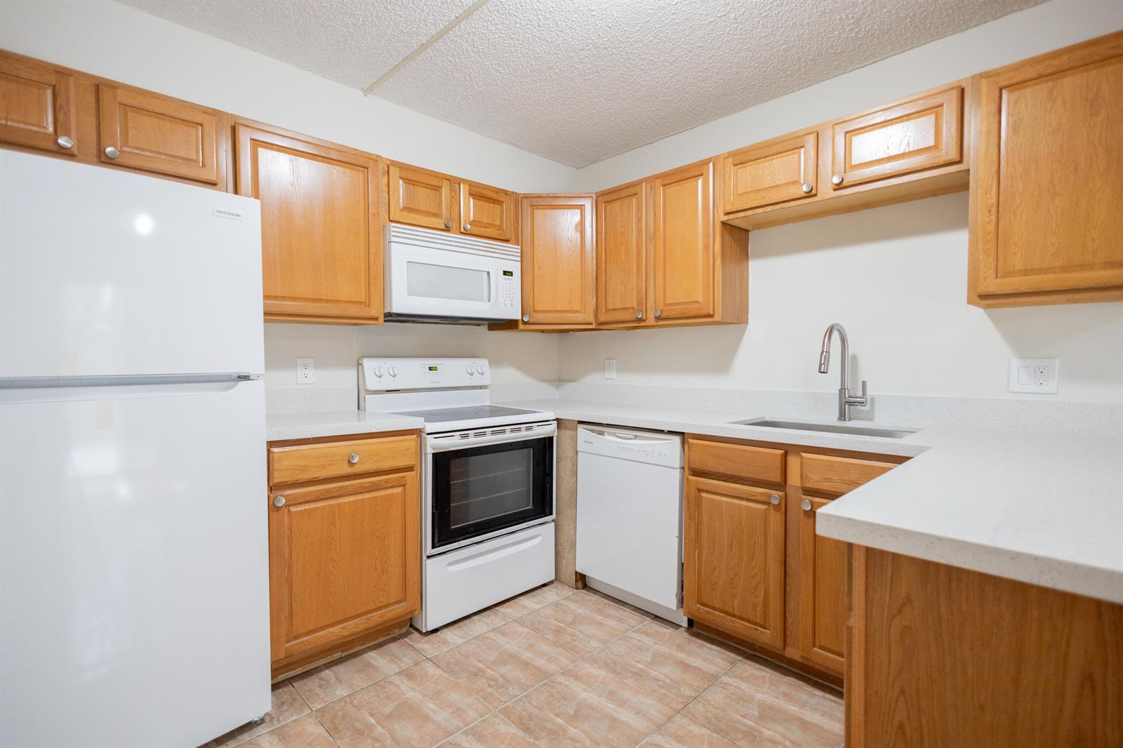 317 Woodland Road, Palm Springs FL 33461 photo 3