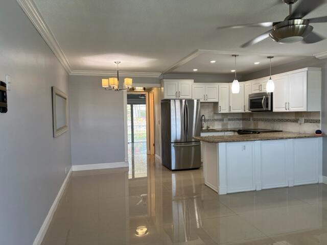 800 W Horizons W # 211, Boynton Beach FL 33435