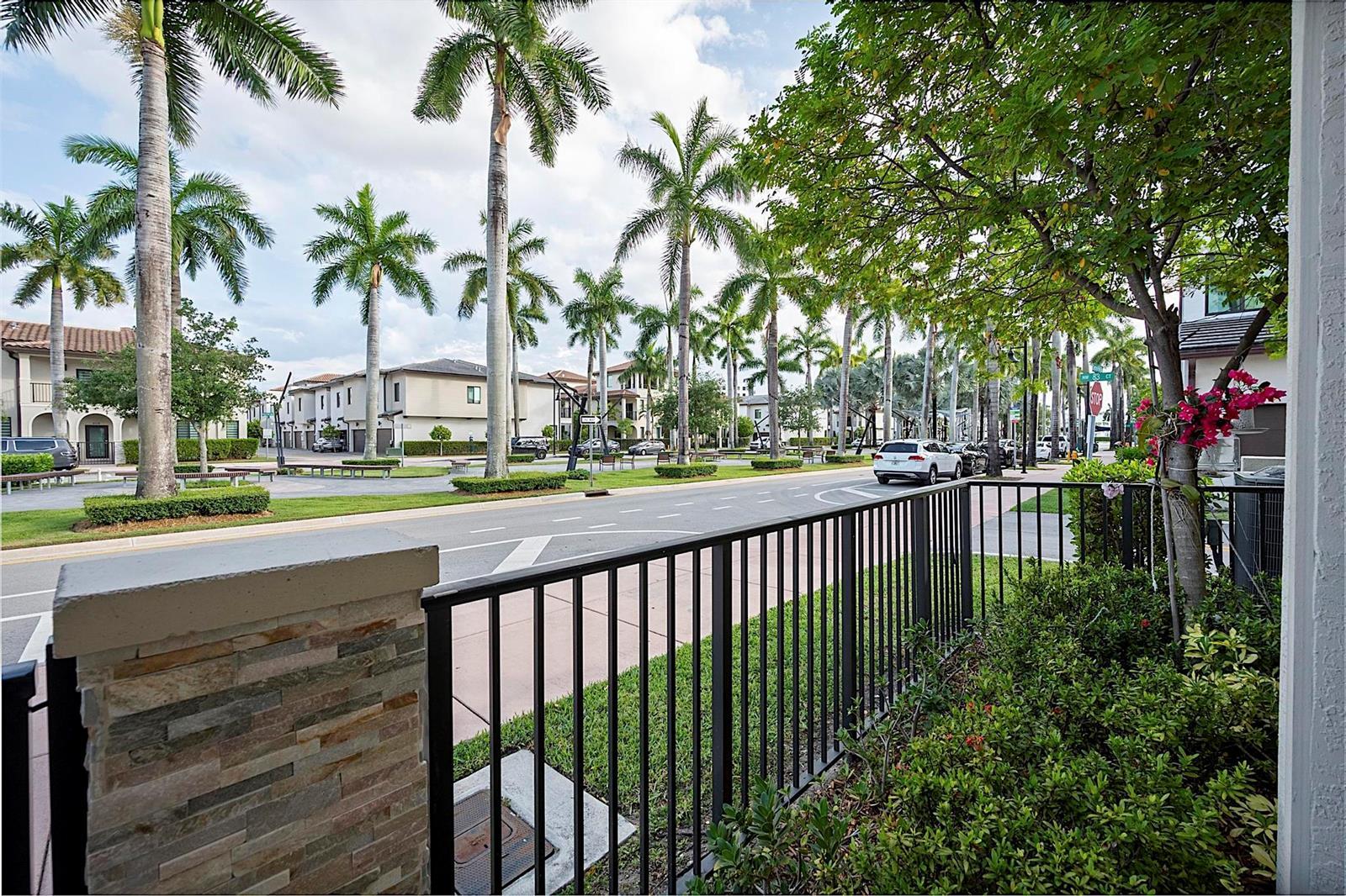 8321 Central Park Boulevard, Doral FL 33166 photo 5