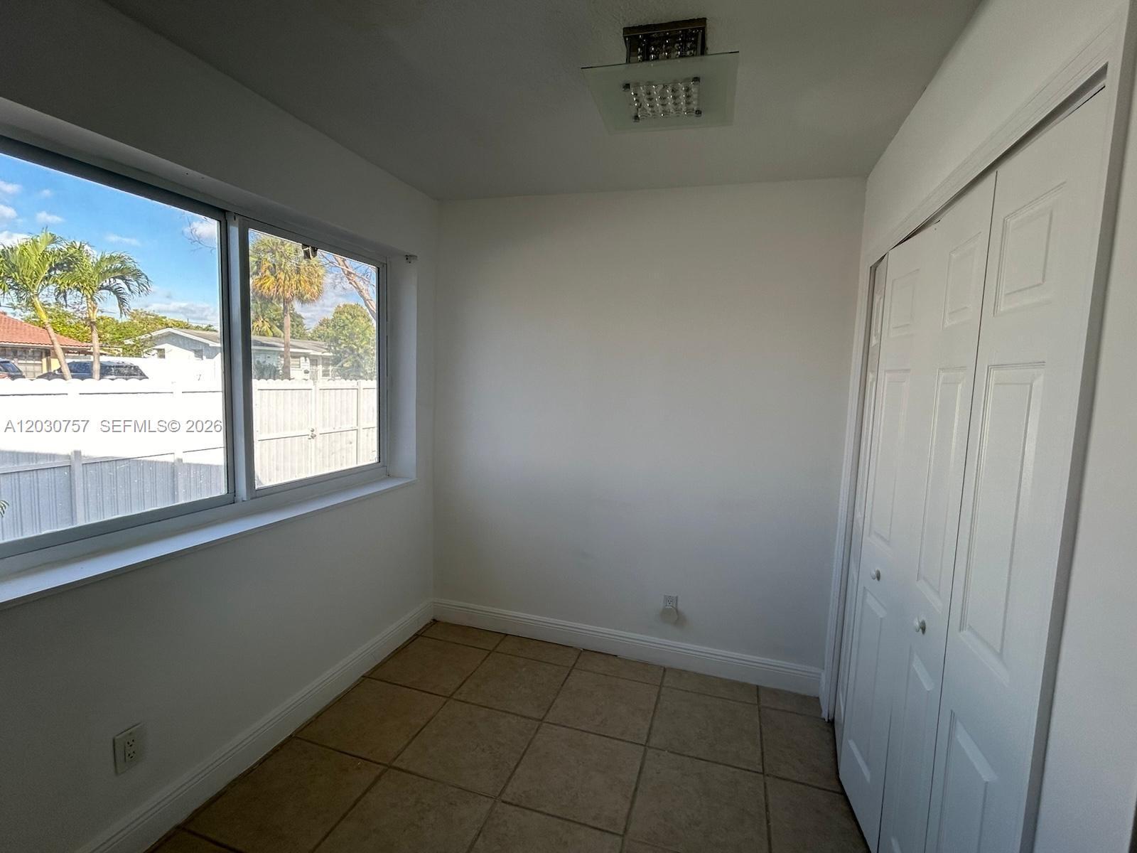 6331 NW 110th Ter, Hialeah FL 33012 photo 4