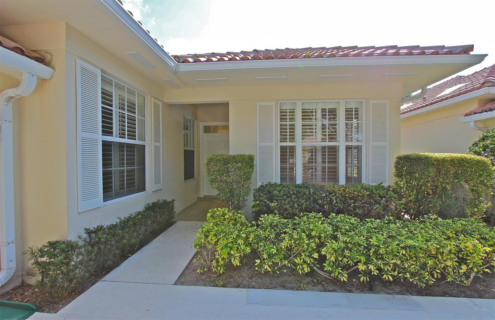 160 Lost Bridge Drive, Palm Beach Gardens FL 33410 photo 3