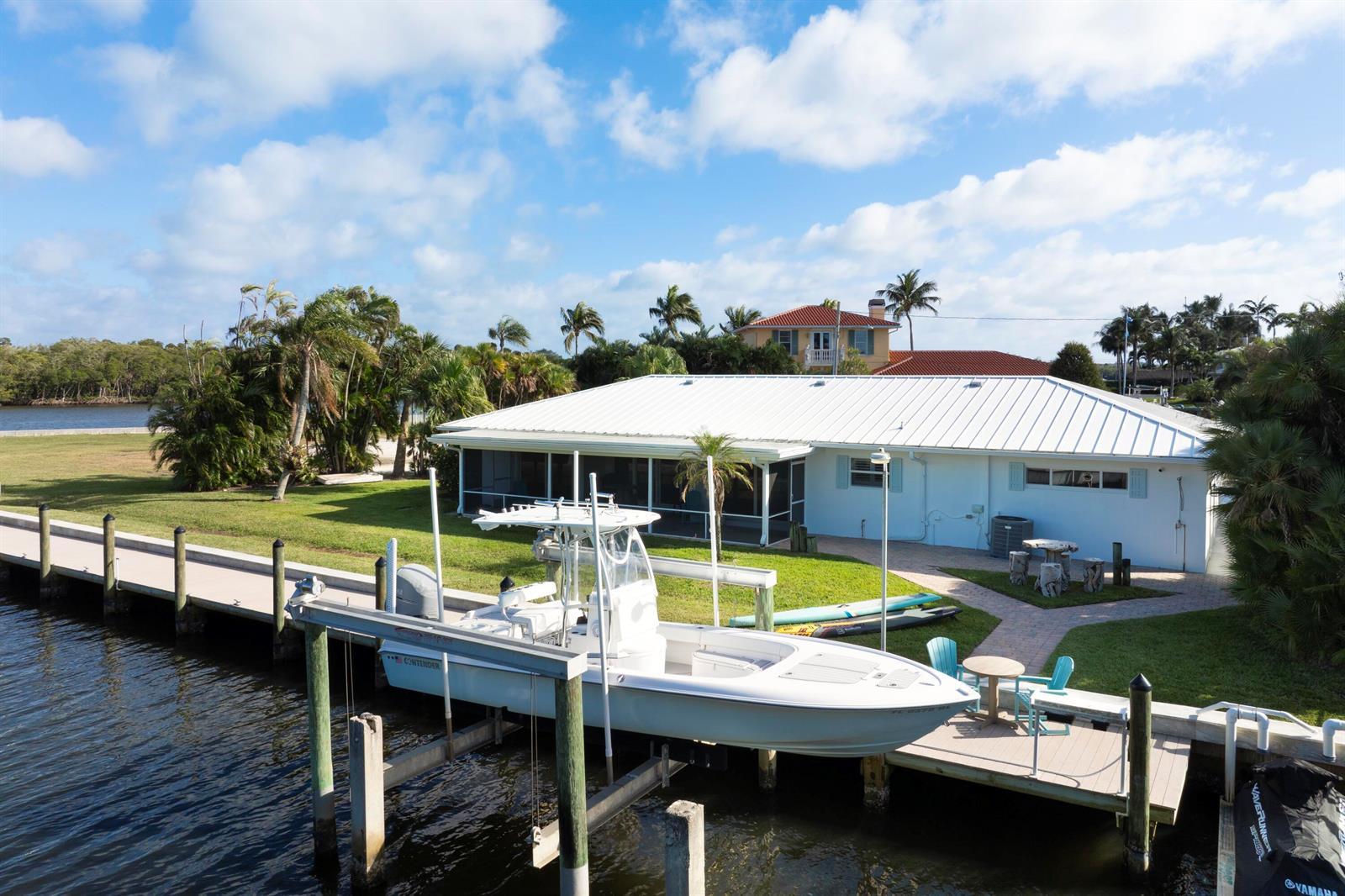 8585 SE Palm Street, Hobe Sound FL 33455 photo 3