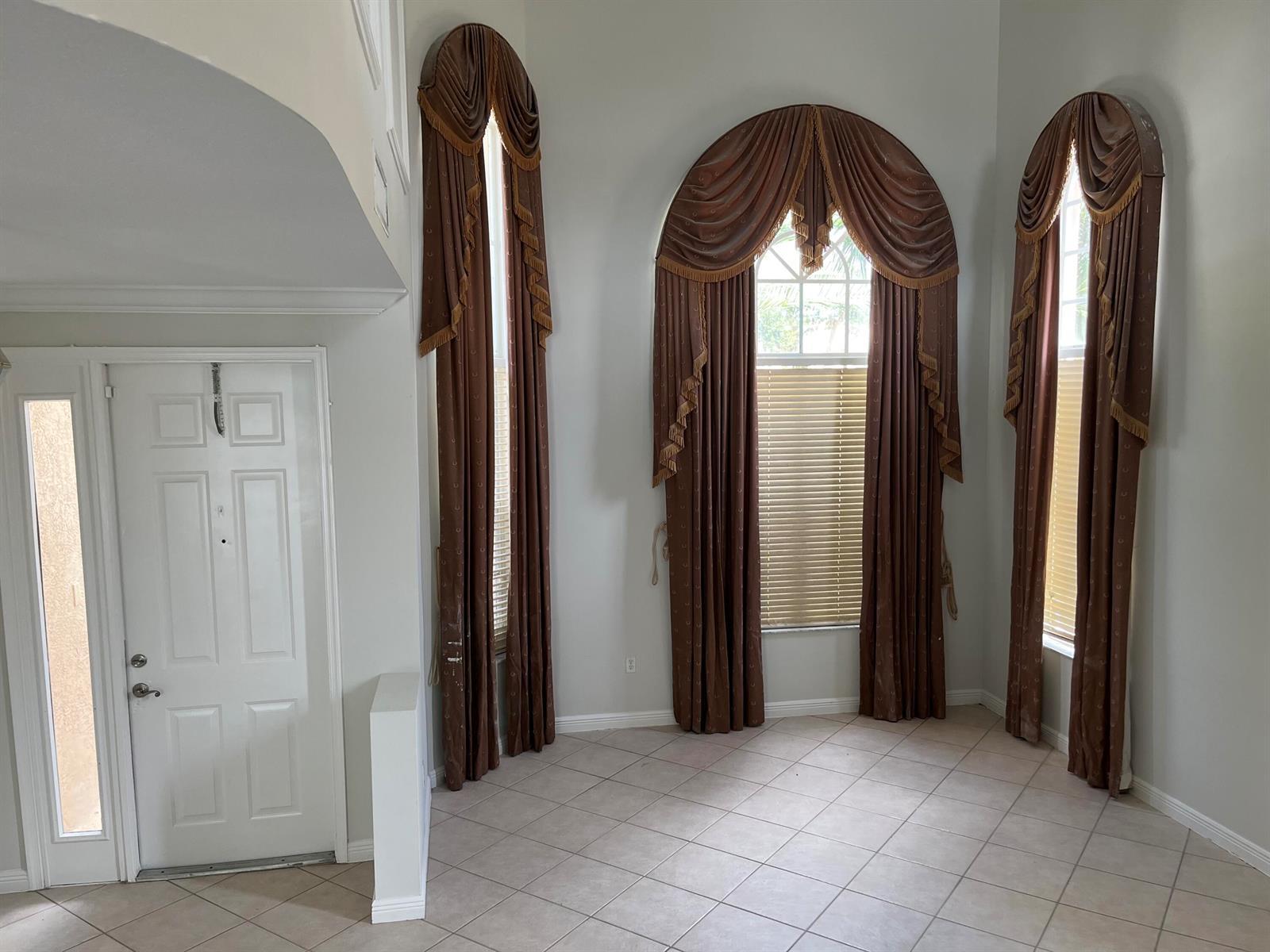 2064 Reston Circle, Royal Palm Beach FL 33411 photo 3