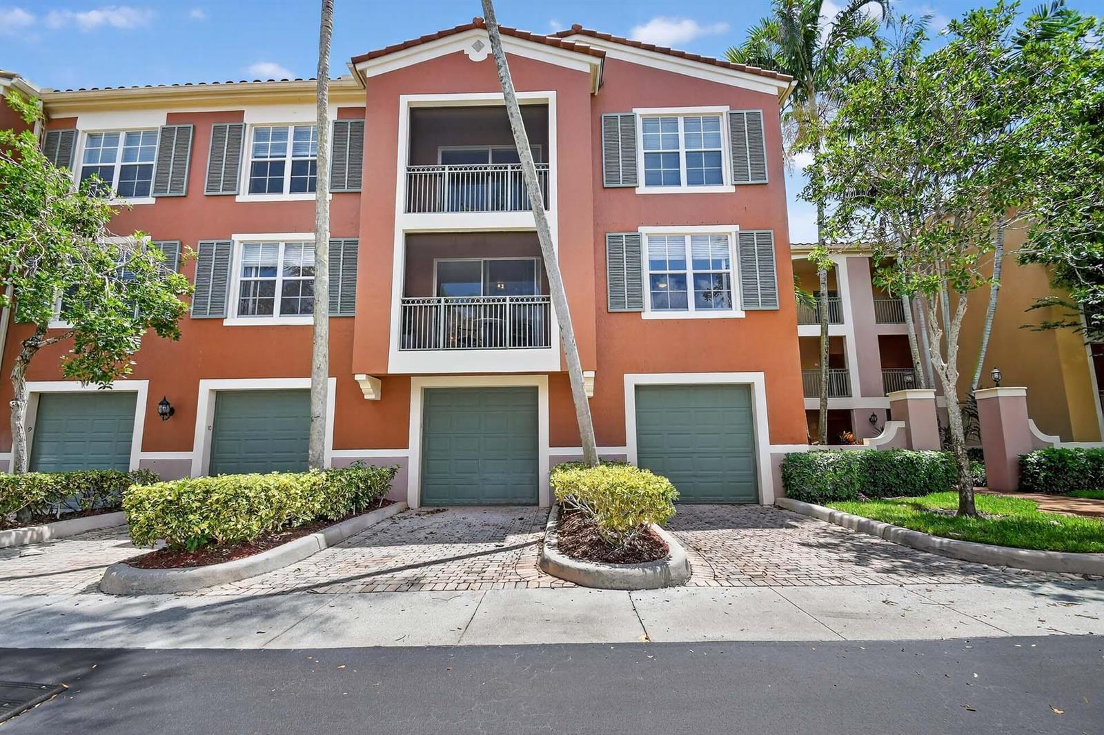 11740 St Andrews Place # 206, Wellington FL 33414 photo 2