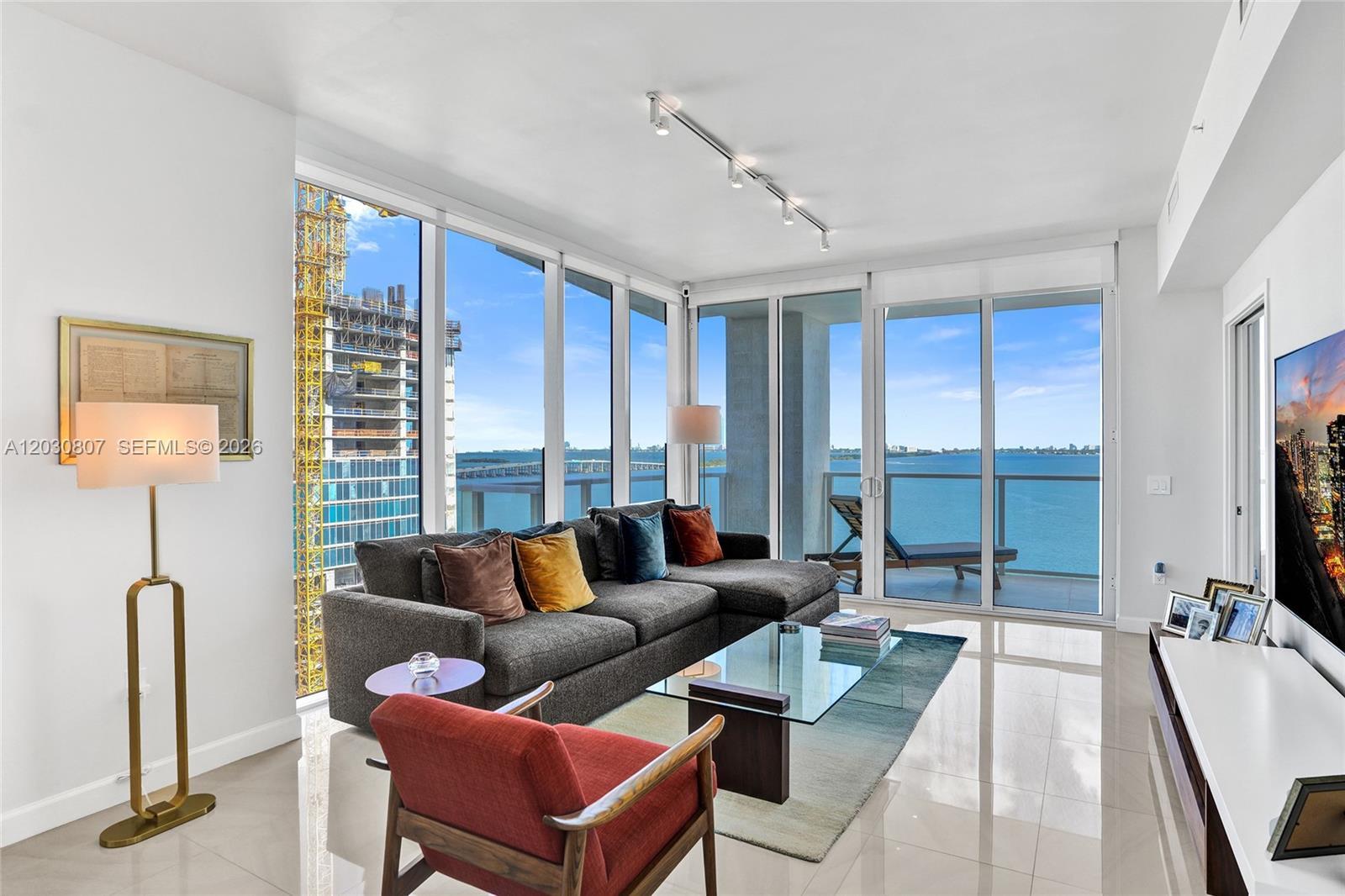 601 NE 27th St # 1507, Miami FL 33137 photo 2
