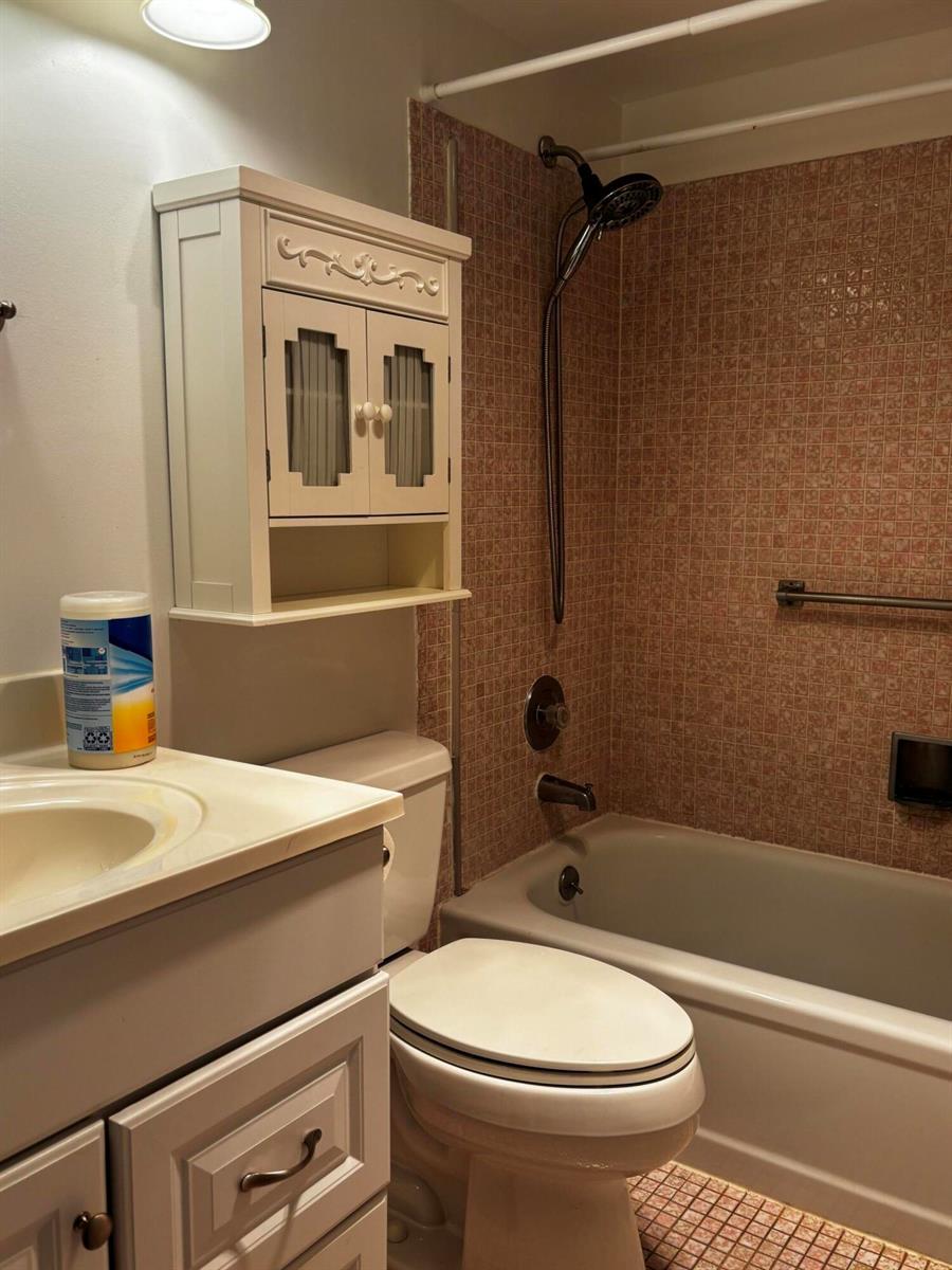 4 Sussex A, West Palm Beach FL 33417 photo 5