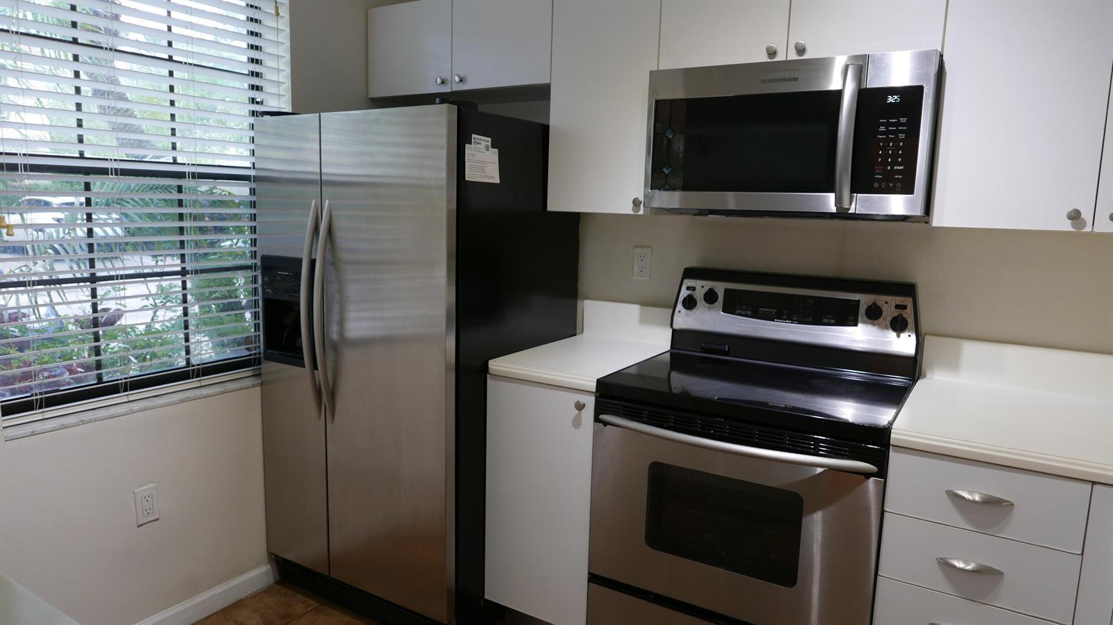 227 City View Drive, Fort Lauderdale FL 33311 photo 3