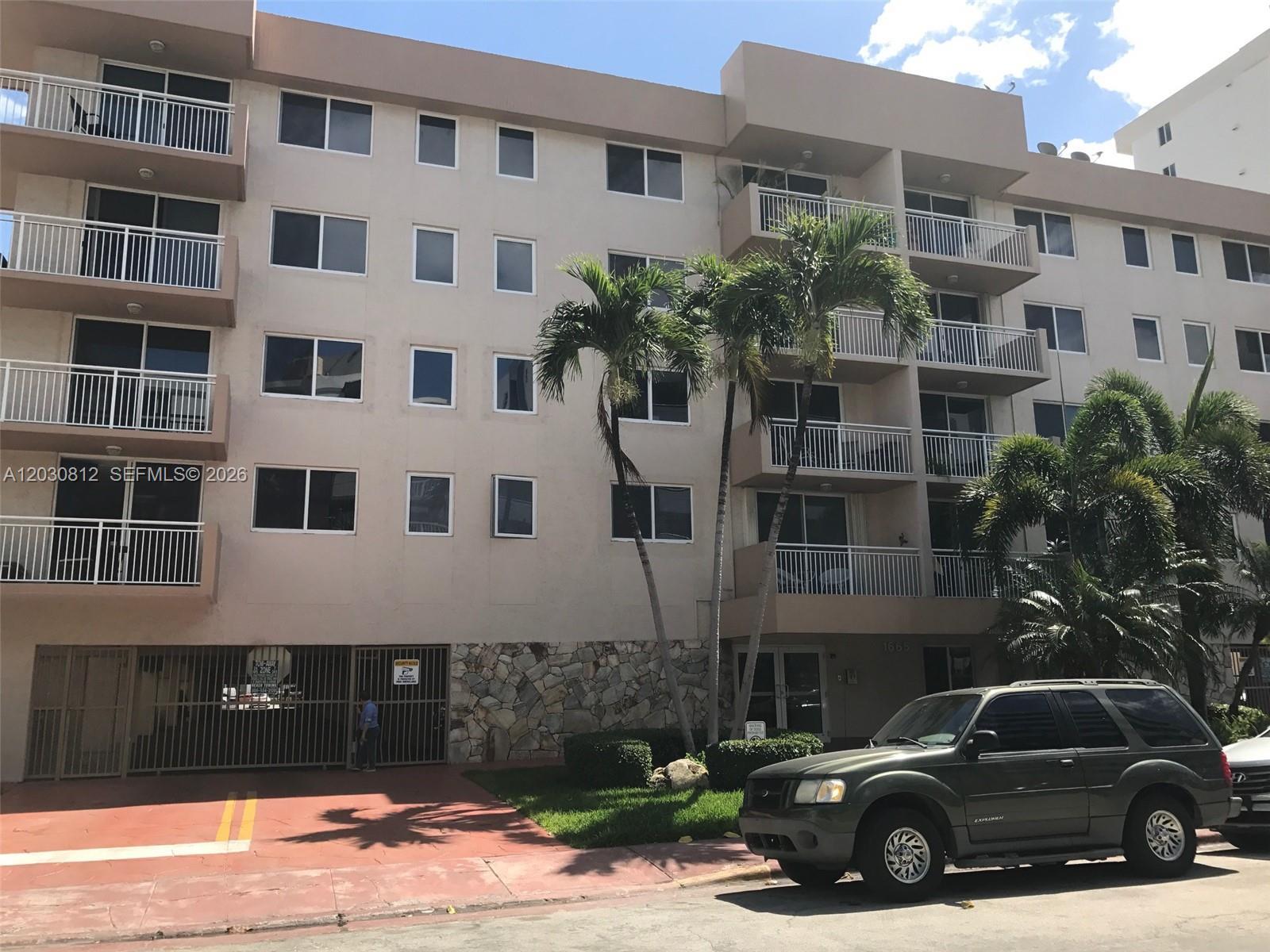 1665 Bay Rd # 416, Miami Beach FL 33139