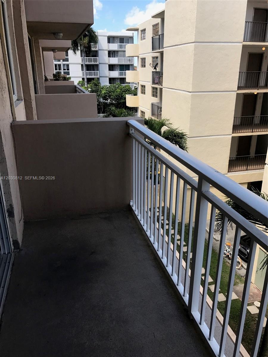 1665 Bay Rd # 416, Miami Beach FL 33139 photo 4