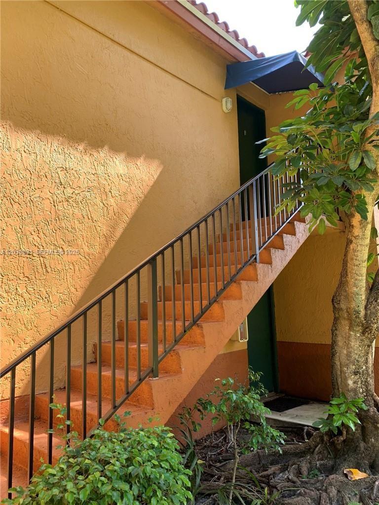 10717 Cleary Blvd # 202, Plantation FL 33324 photo 2