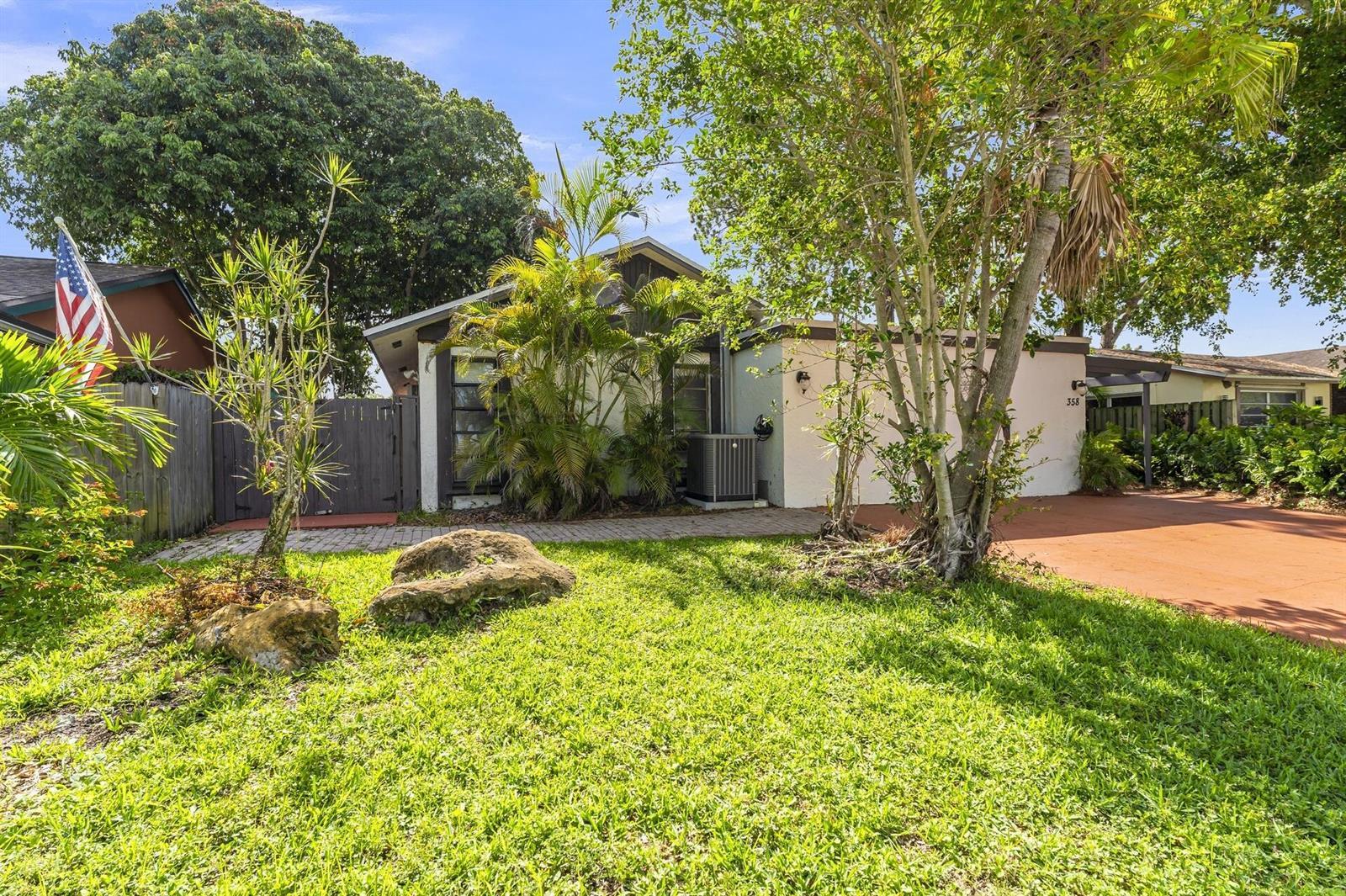 358 SW 32nd Terrace, Deerfield Beach FL 33442 photo 4