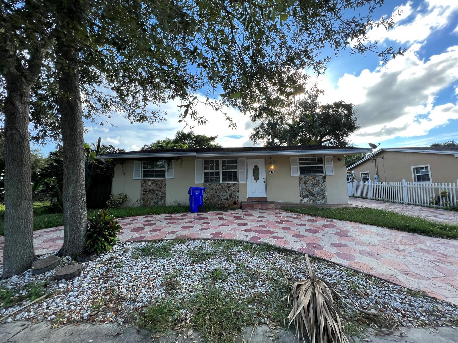 2448 SW 42nd Terrace, Fort Lauderdale FL 33317 photo 3