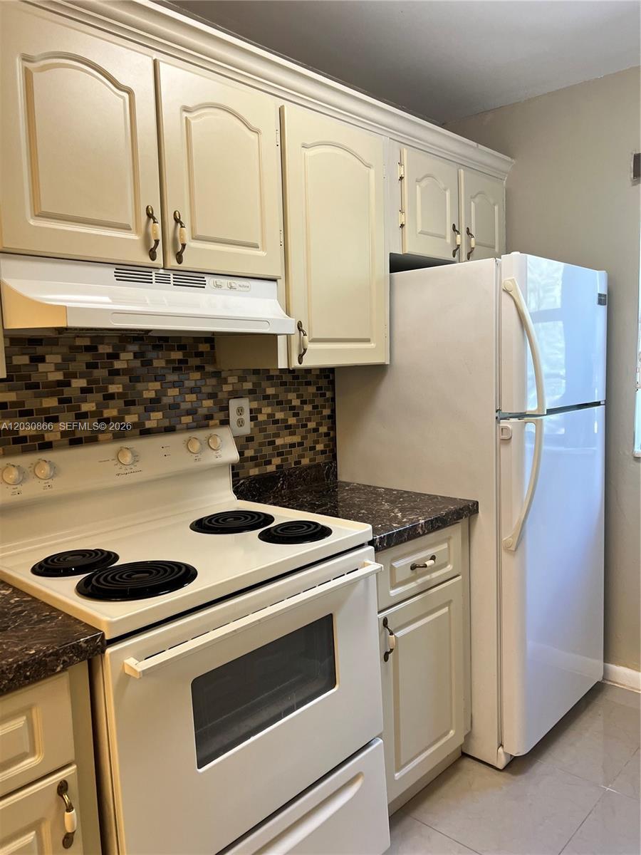15600 SW 80th St # 212, Miami FL 33193 photo 5