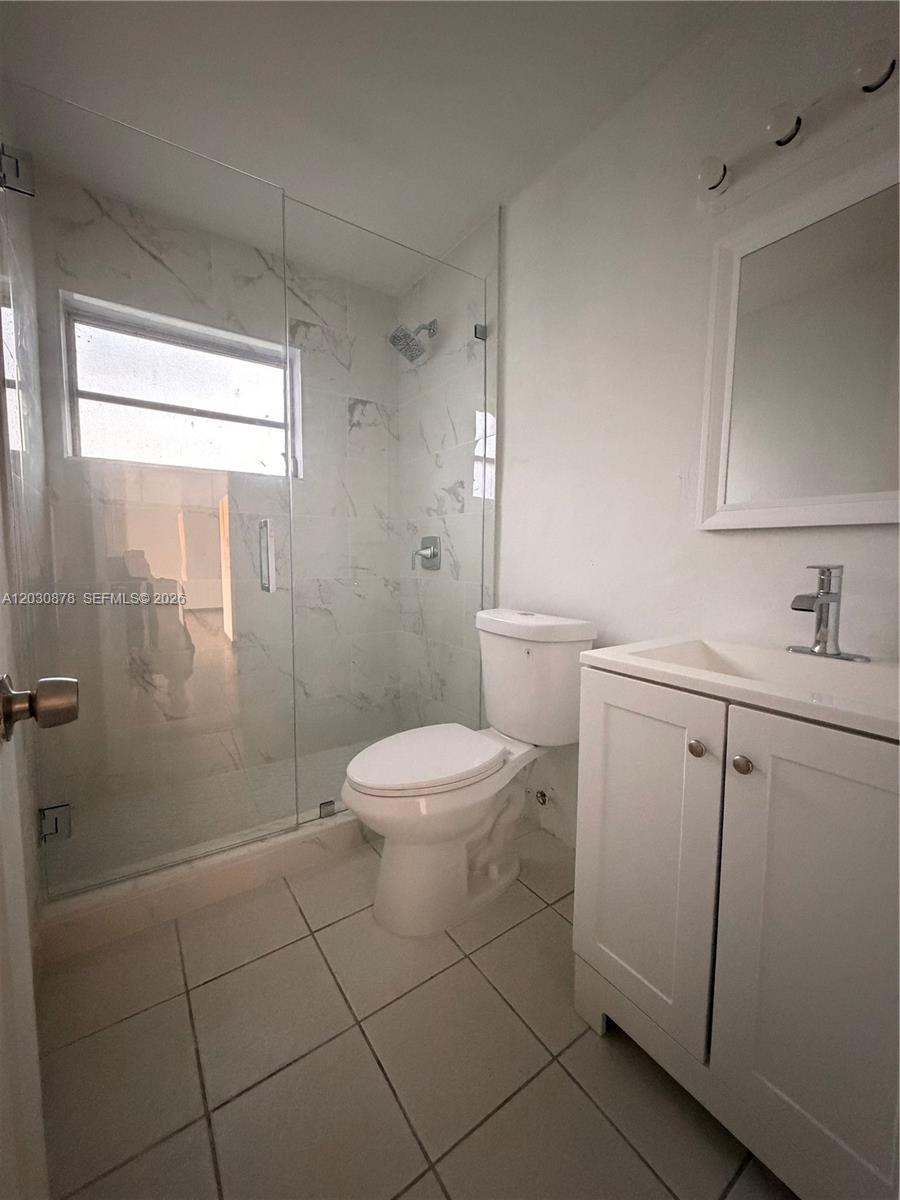 7250 SW 94th Pl # B8, Miami FL 33173 photo 2