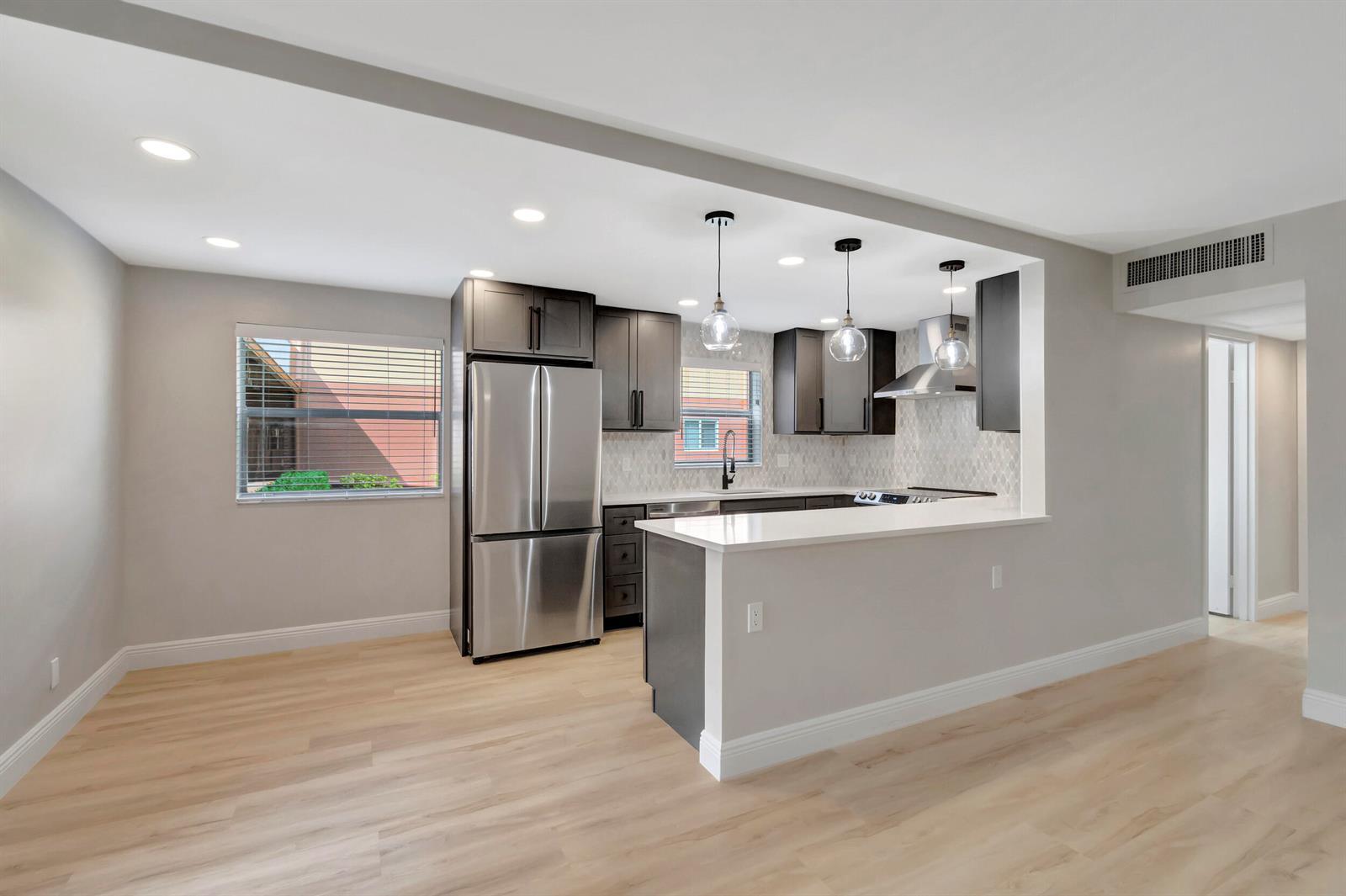 484 Saxony K, Delray Beach FL 33446