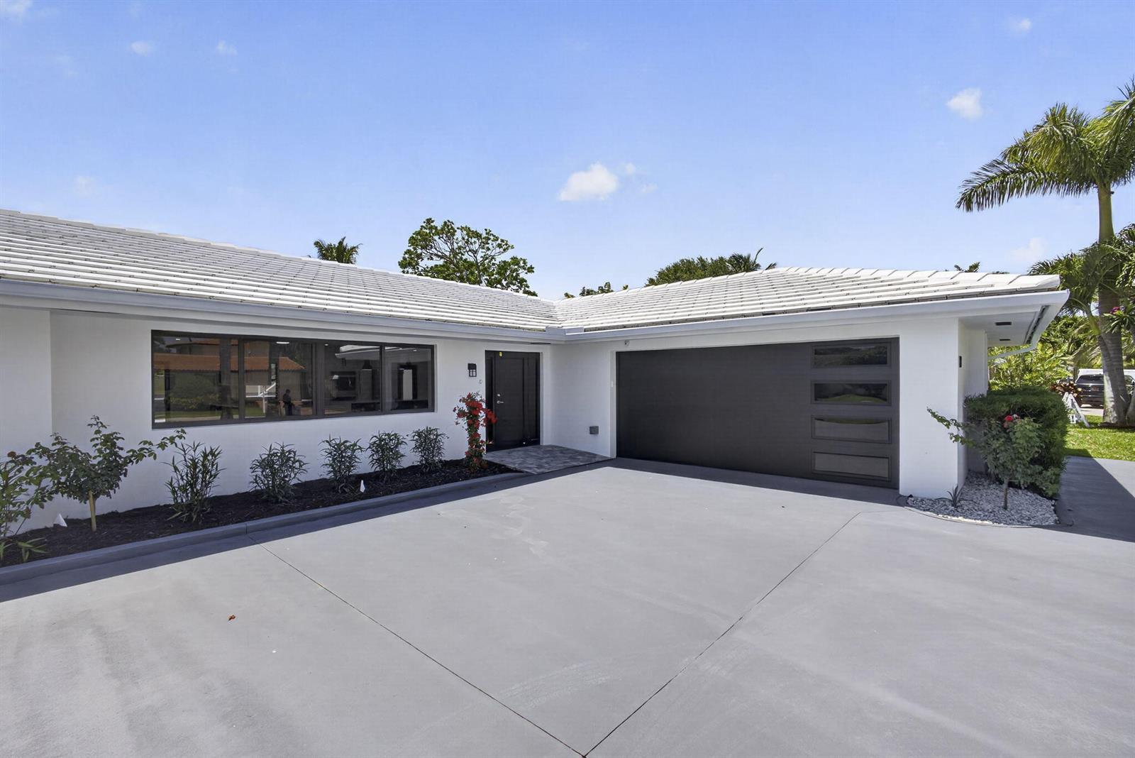 8111 W Lake Drive, Lake Clarke Shores FL 33406 photo 5
