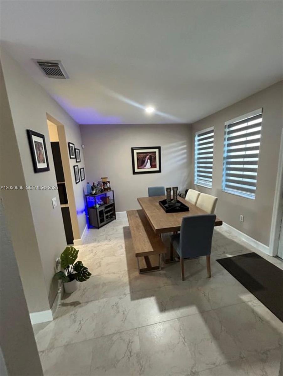15372 SW 9th Way, Miami FL 33194 photo 2